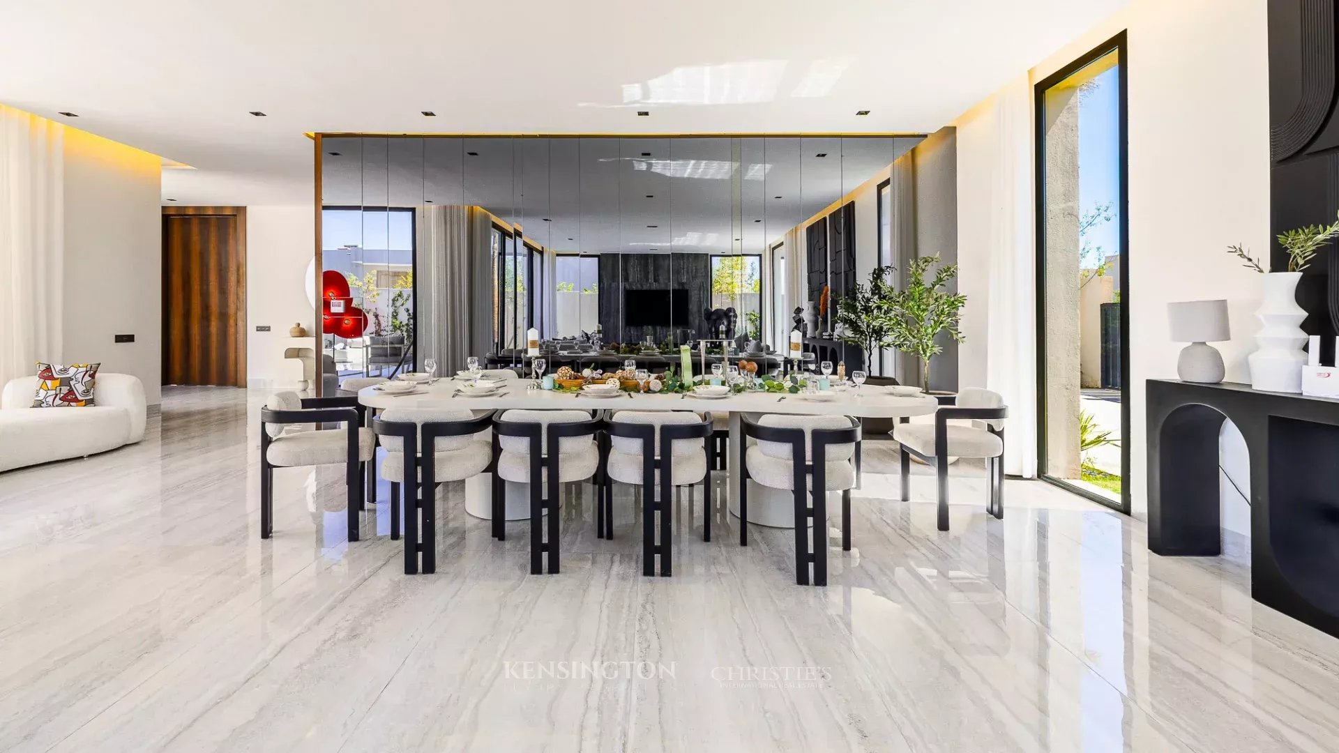 4 Bedroom Villa/Townhouse's Image 19