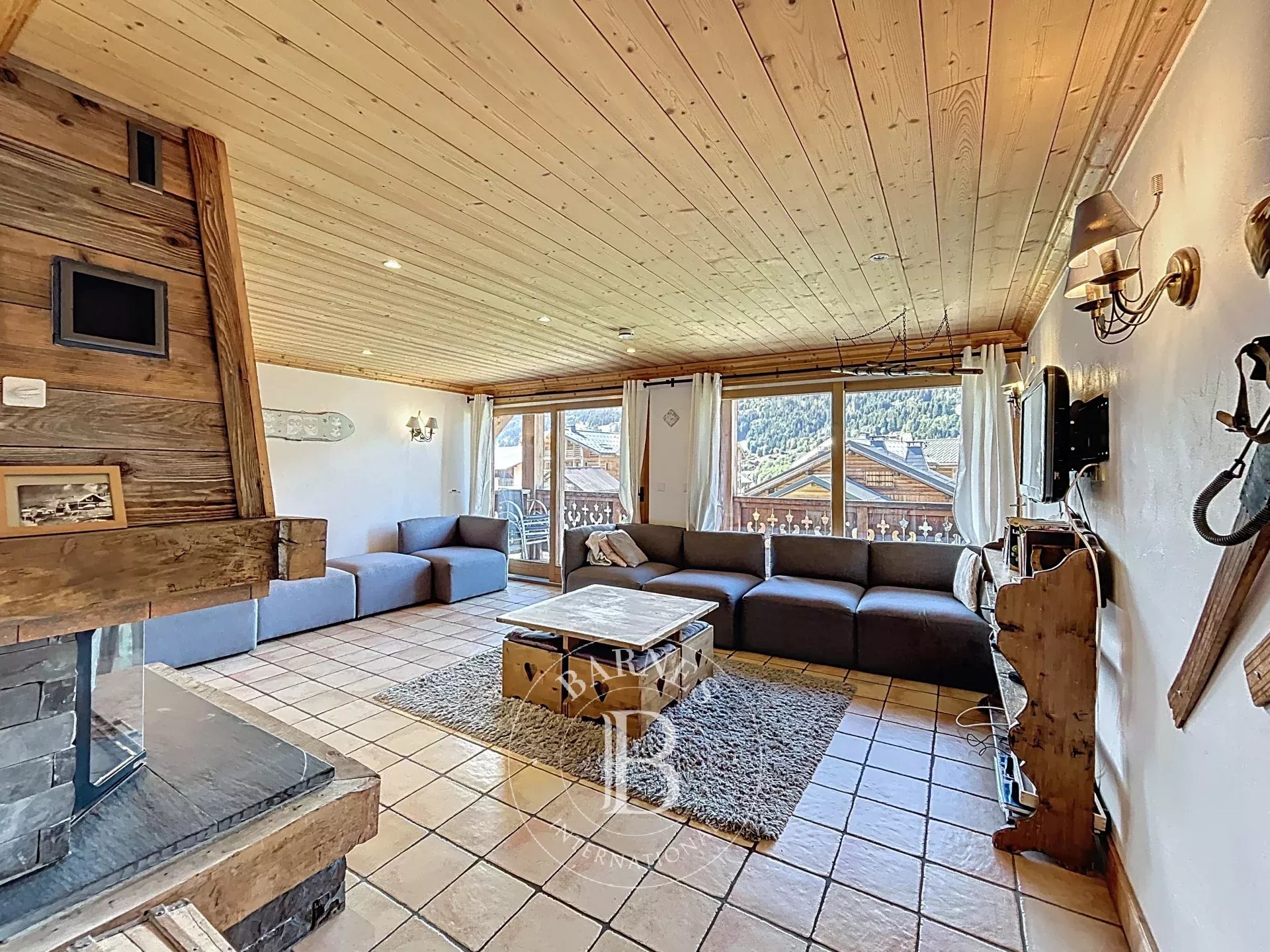 Photo of Les Gets – Ski-in/Ski-out property with 3 units