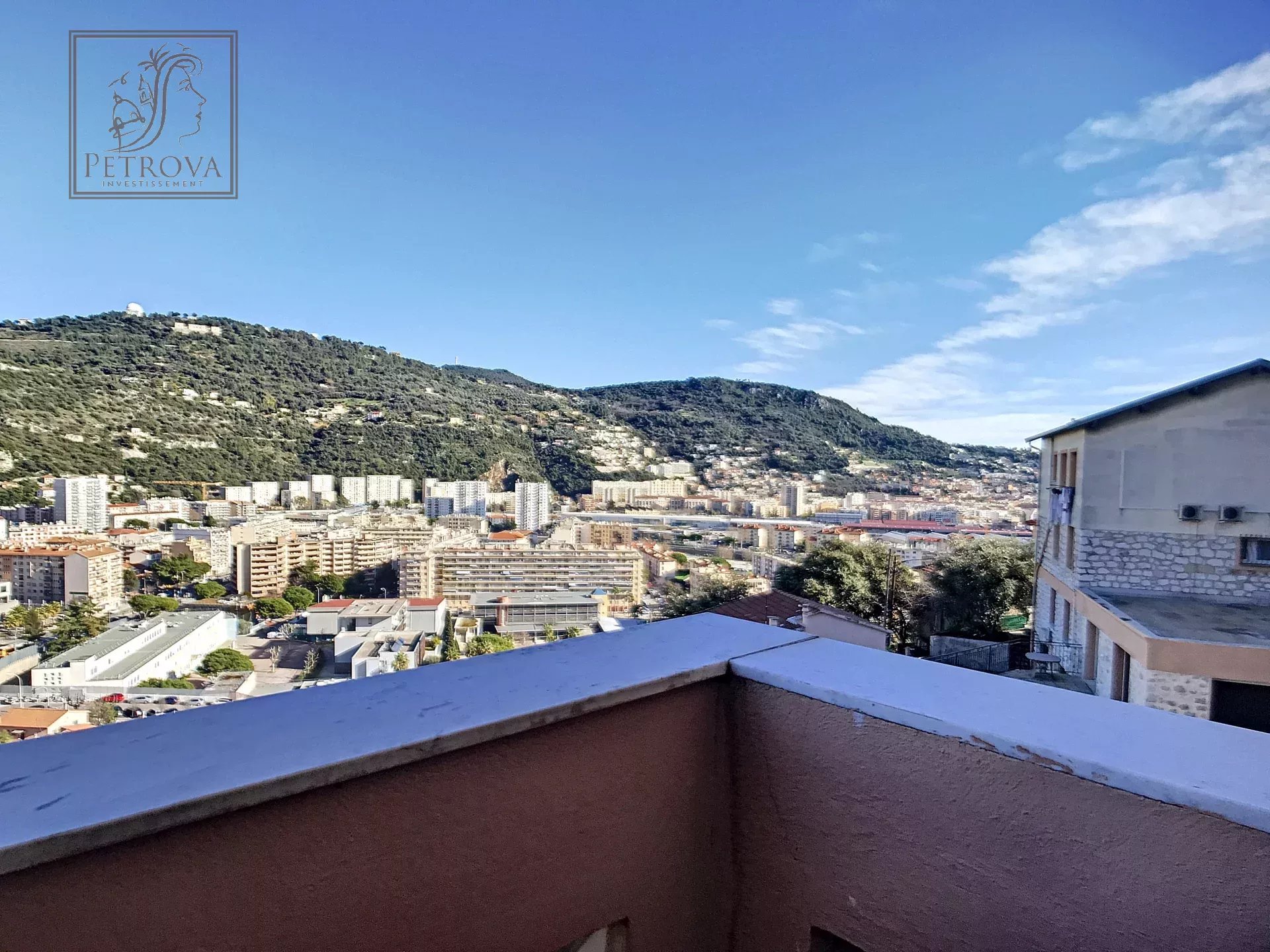 À Louer – 3 Pièces Vide avec Terrasse, Cimiez