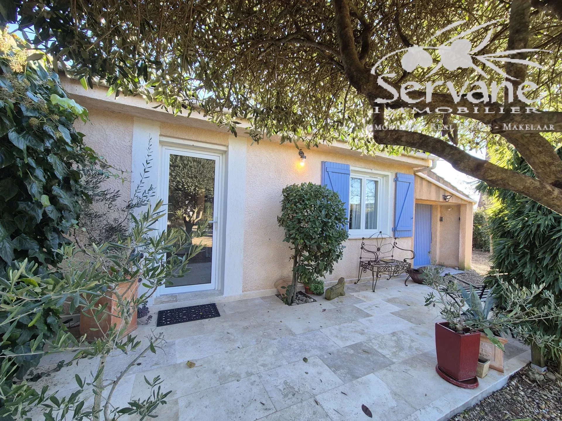NICE VILLA 2 BEDROOMS WITH POOL  5 ROOMS