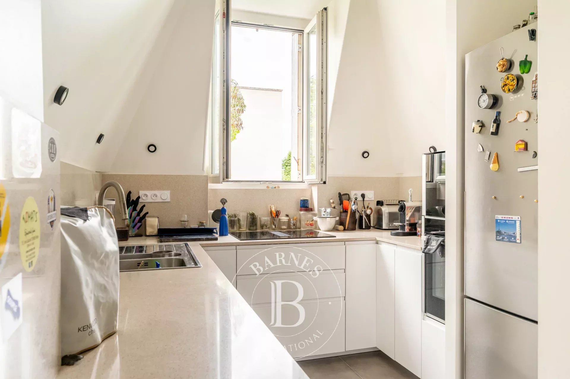 Neuilly Chézy-Borghèse - 2-bed duplex apartment in a former townhouse - Charming and atypical - Quiet, leafy surroundings - picture 11