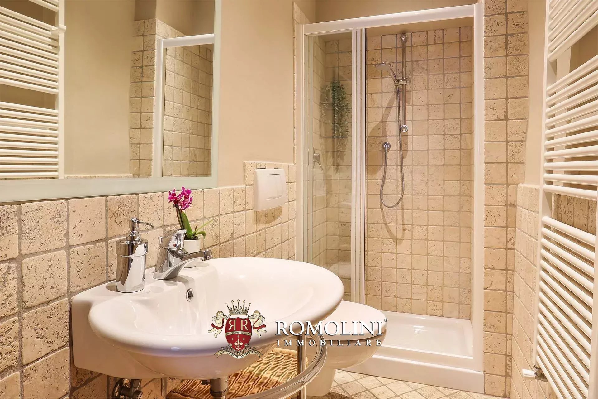 25 Bedroom Vineyard's Image 104