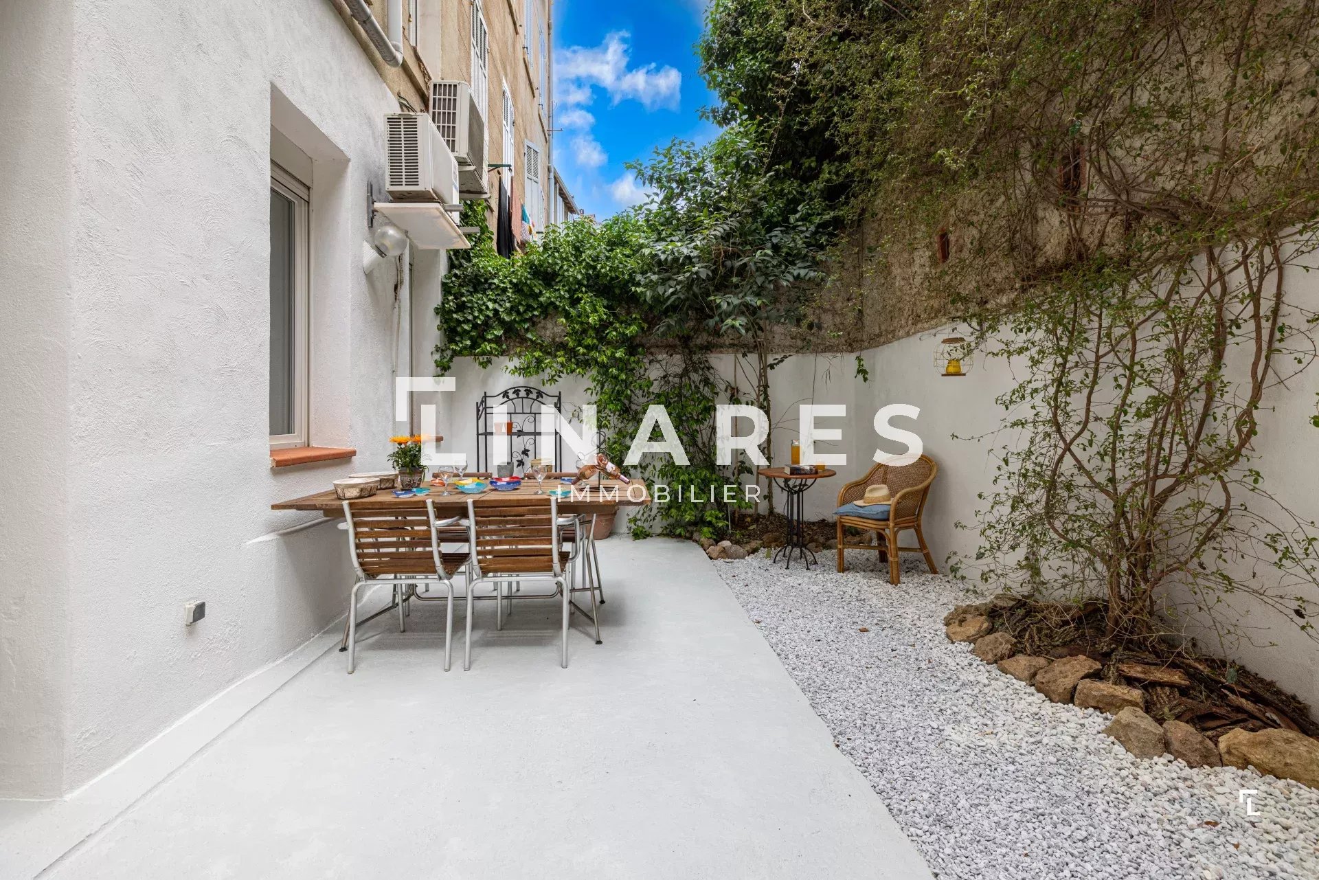 QUIÉTUDE - Appartement T3 de 58m2 - Cour 29m2 -  13007 ENDOUME
