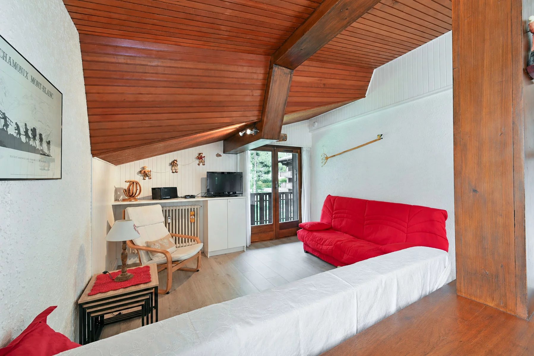 Photo of CHAMONIX - Top floor 1-bedroom apartment with balcony