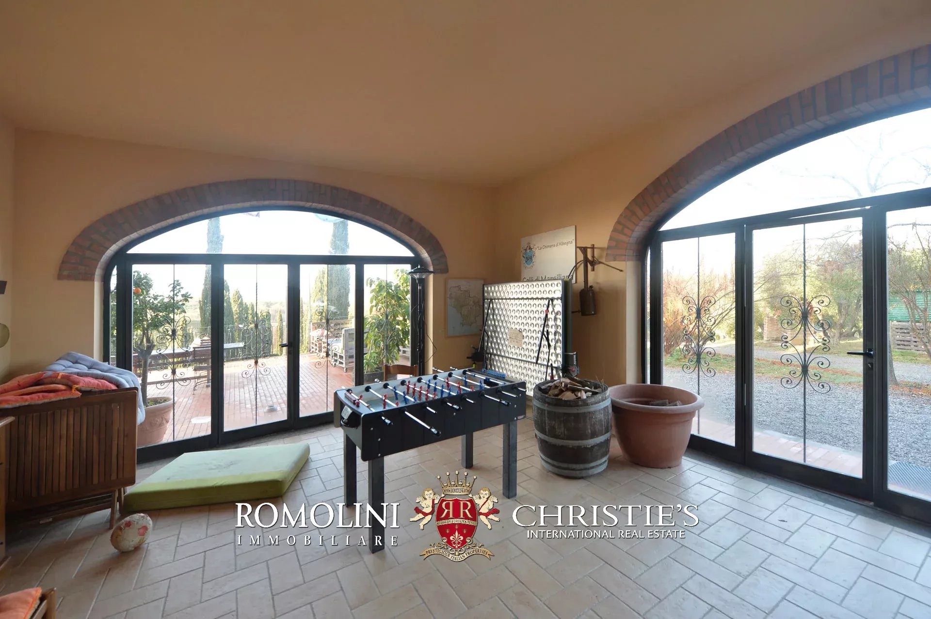 6 Bedroom Vineyard's Image 25