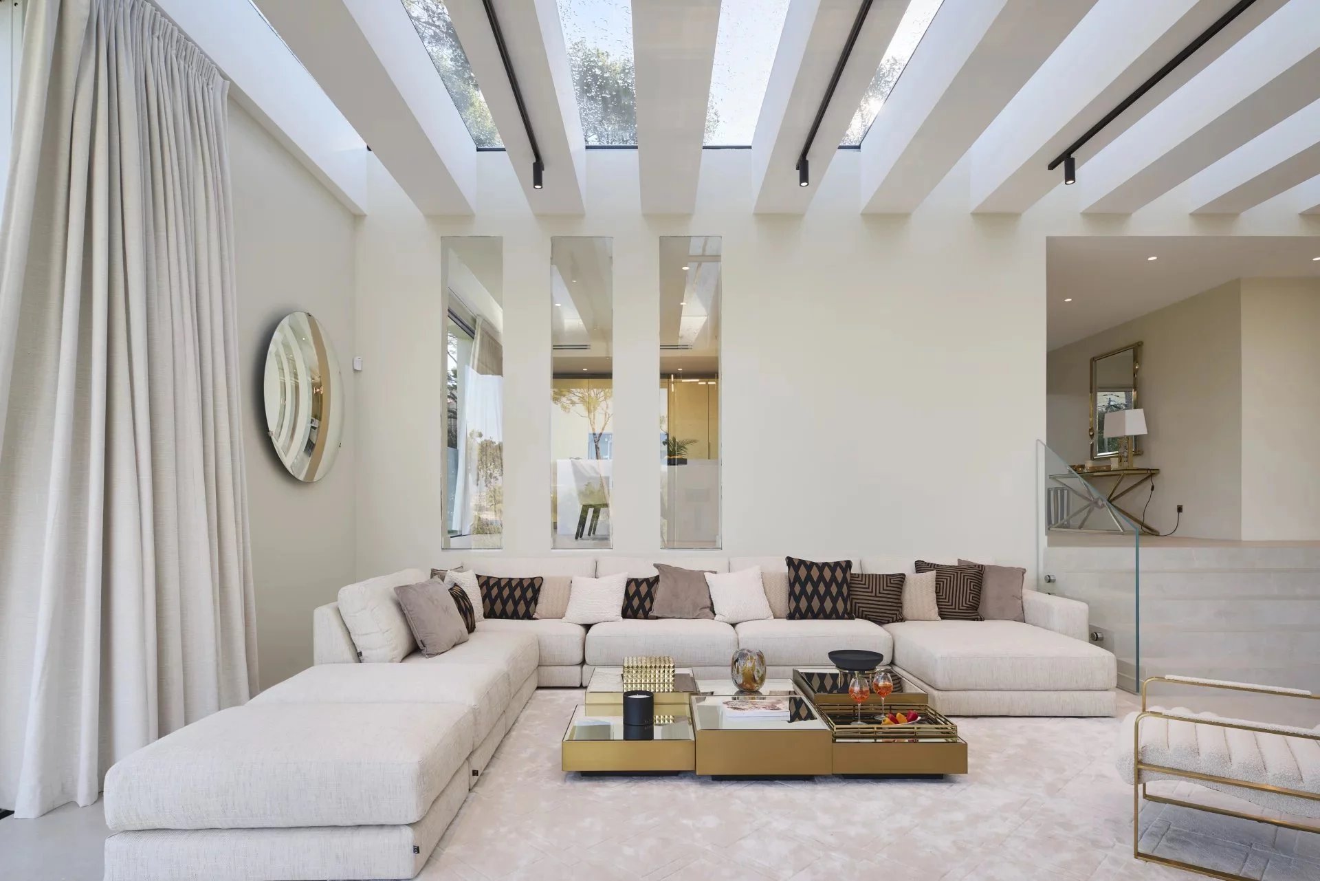 LUXUEUSE VILLA CONTEMPORAINE NEUVE - CAP D'ANTIBES