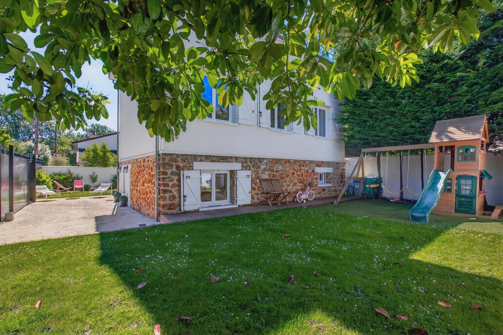 5 Bedroom Villa/Townhouse's Image 5