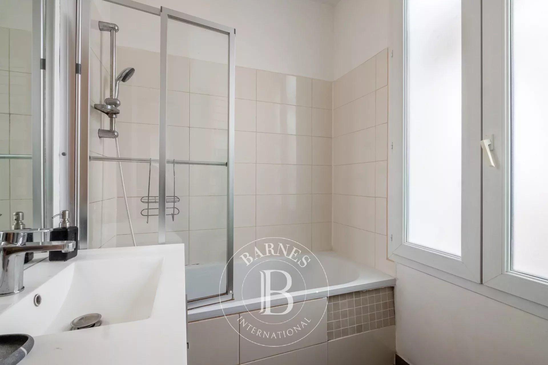 Ev Paris 7ème - picture 14