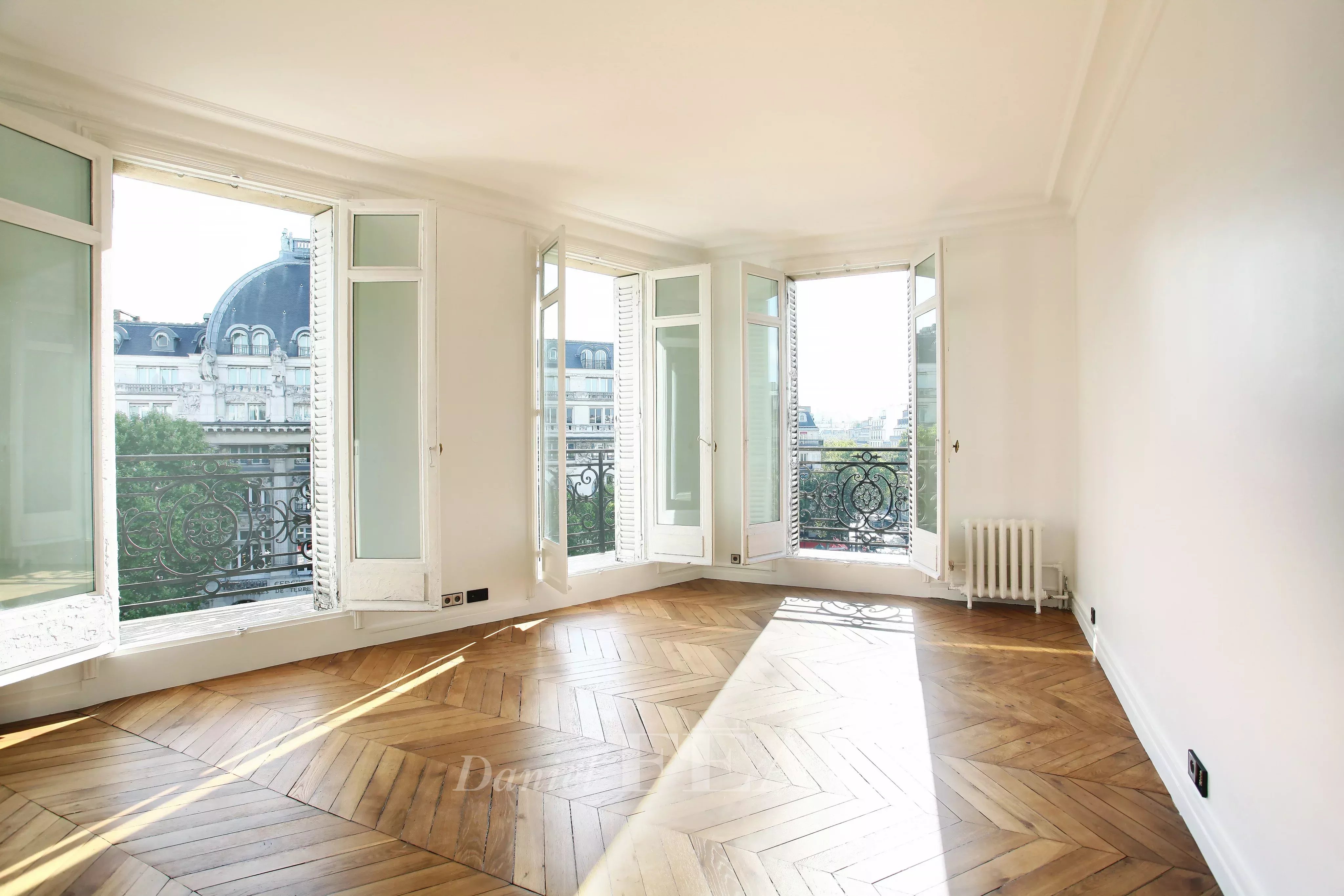 Rental Apartment Paris 8th