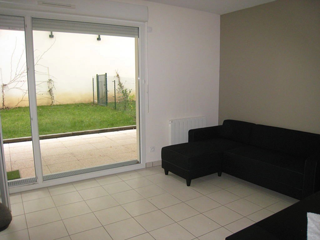 511802 Location Oullins