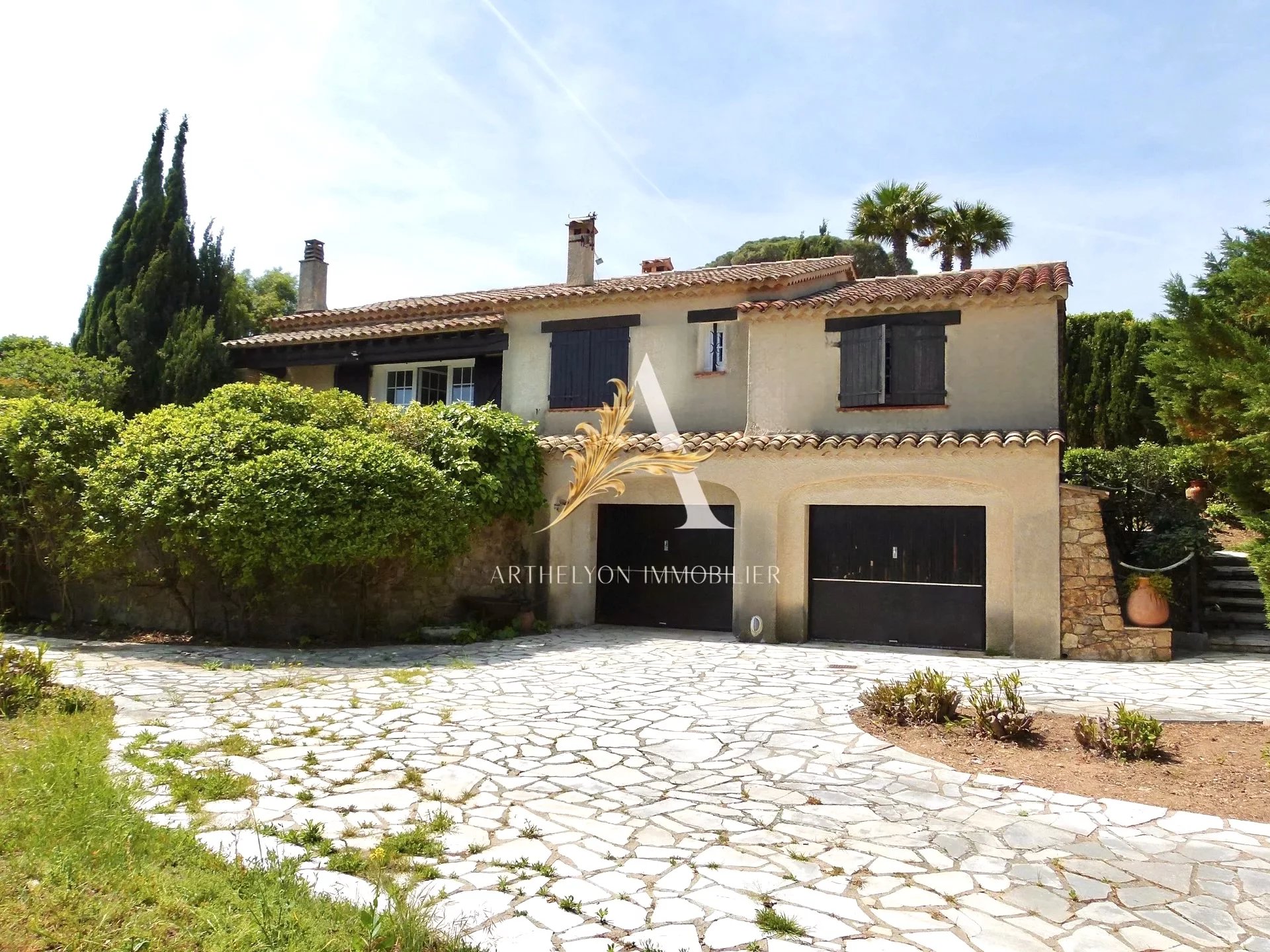 Propriété vue mer panoramique et fort potentiel de valorisation – Sainte-Maxime