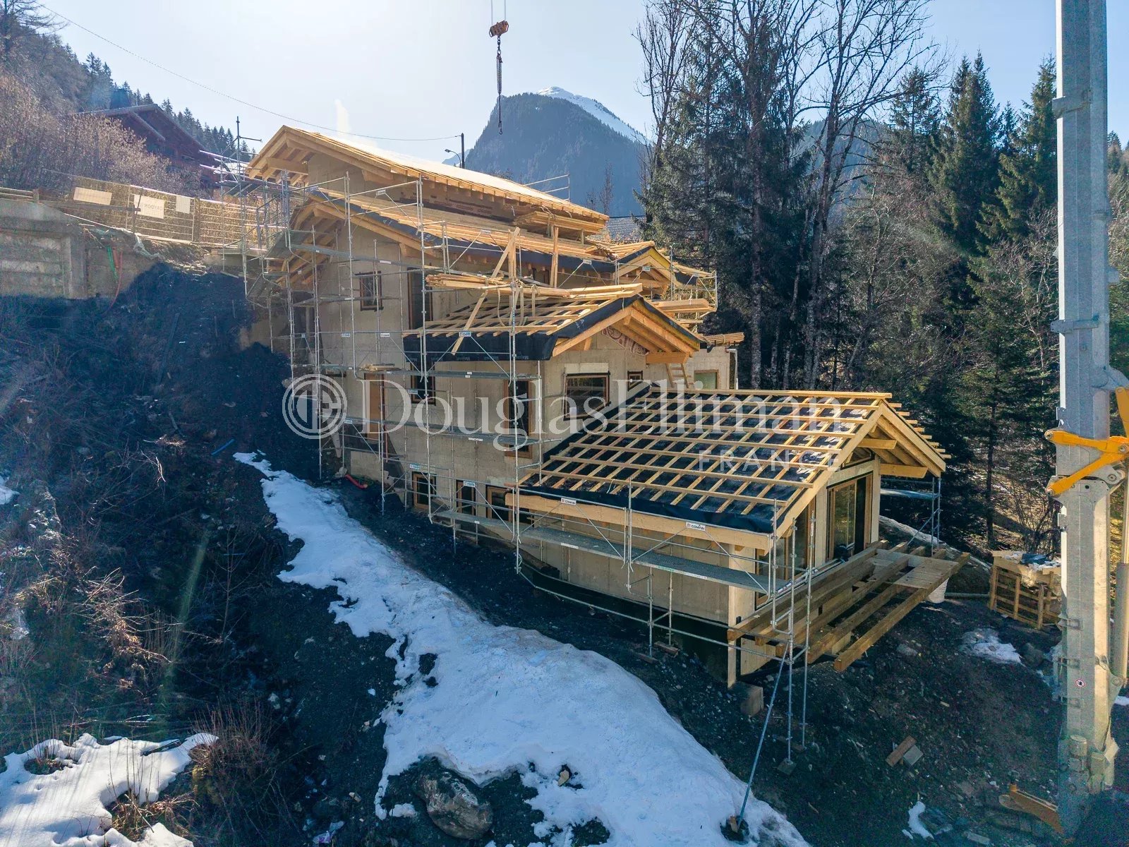 MORZINE – Demi-chalet neuf de 4 chambres avec vues panoramiques - Image nᵒ3