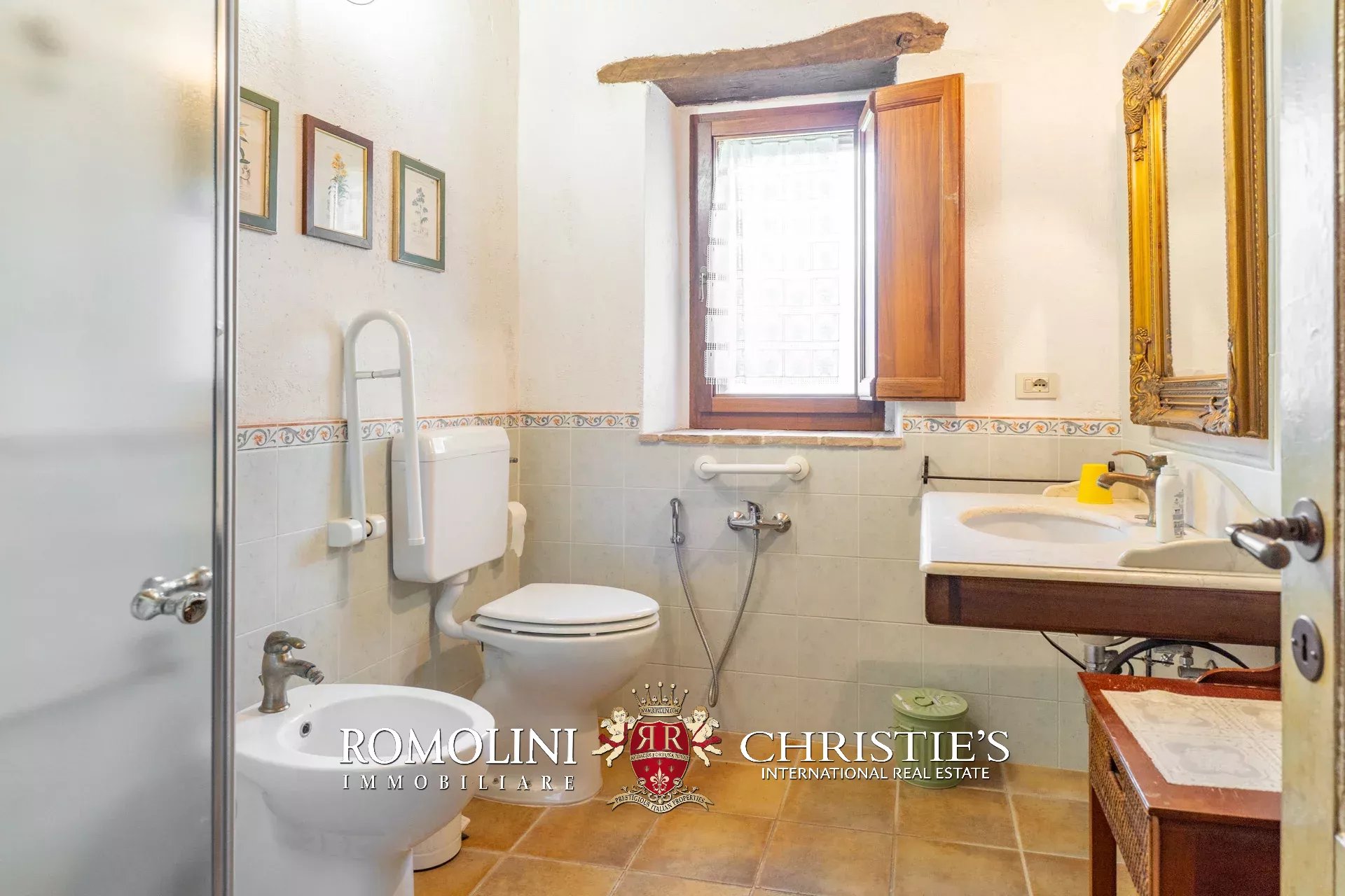 7 Bedroom Villa/Townhouse's Image 87