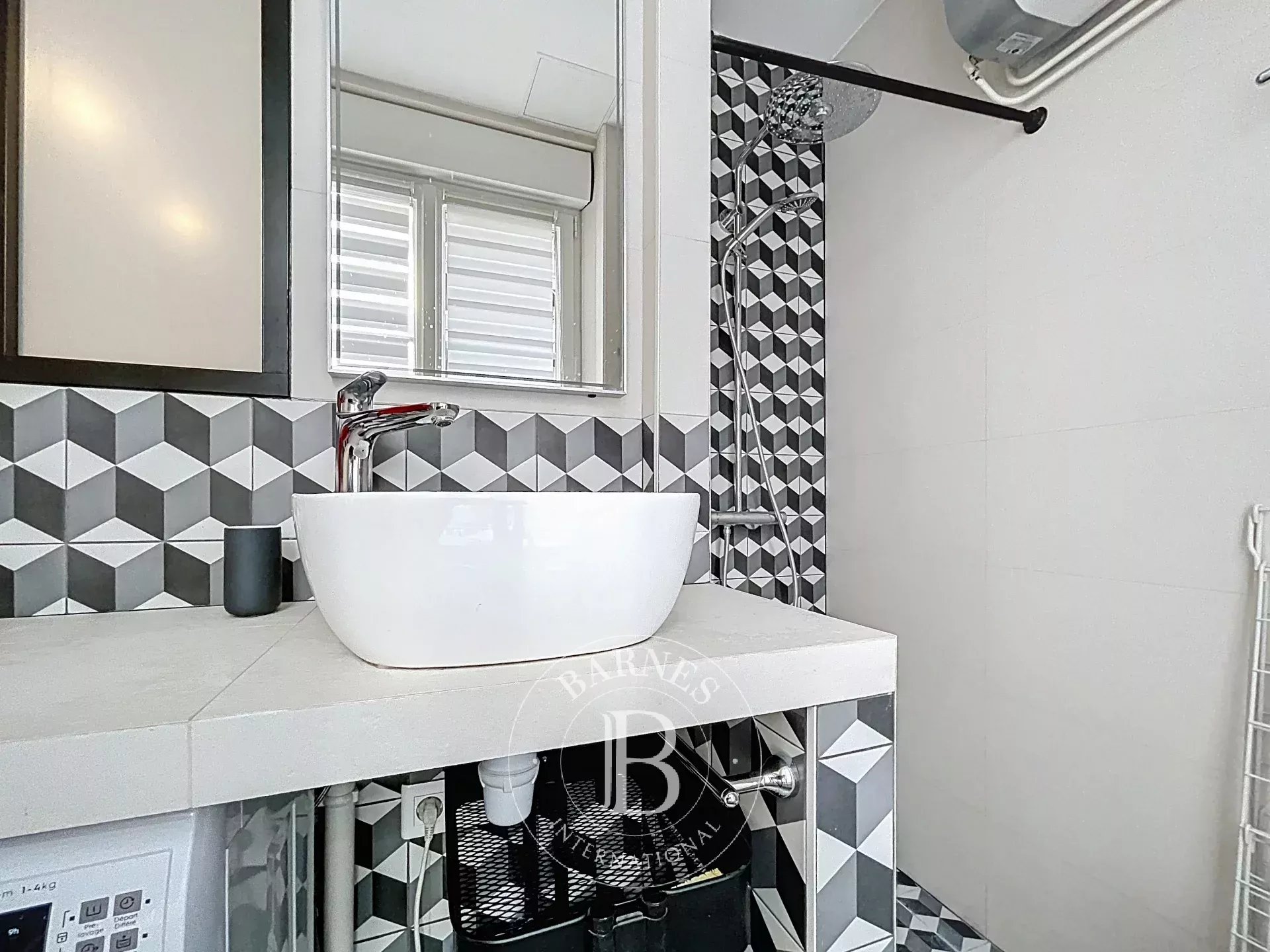 Daire Paris 18ème - picture 4