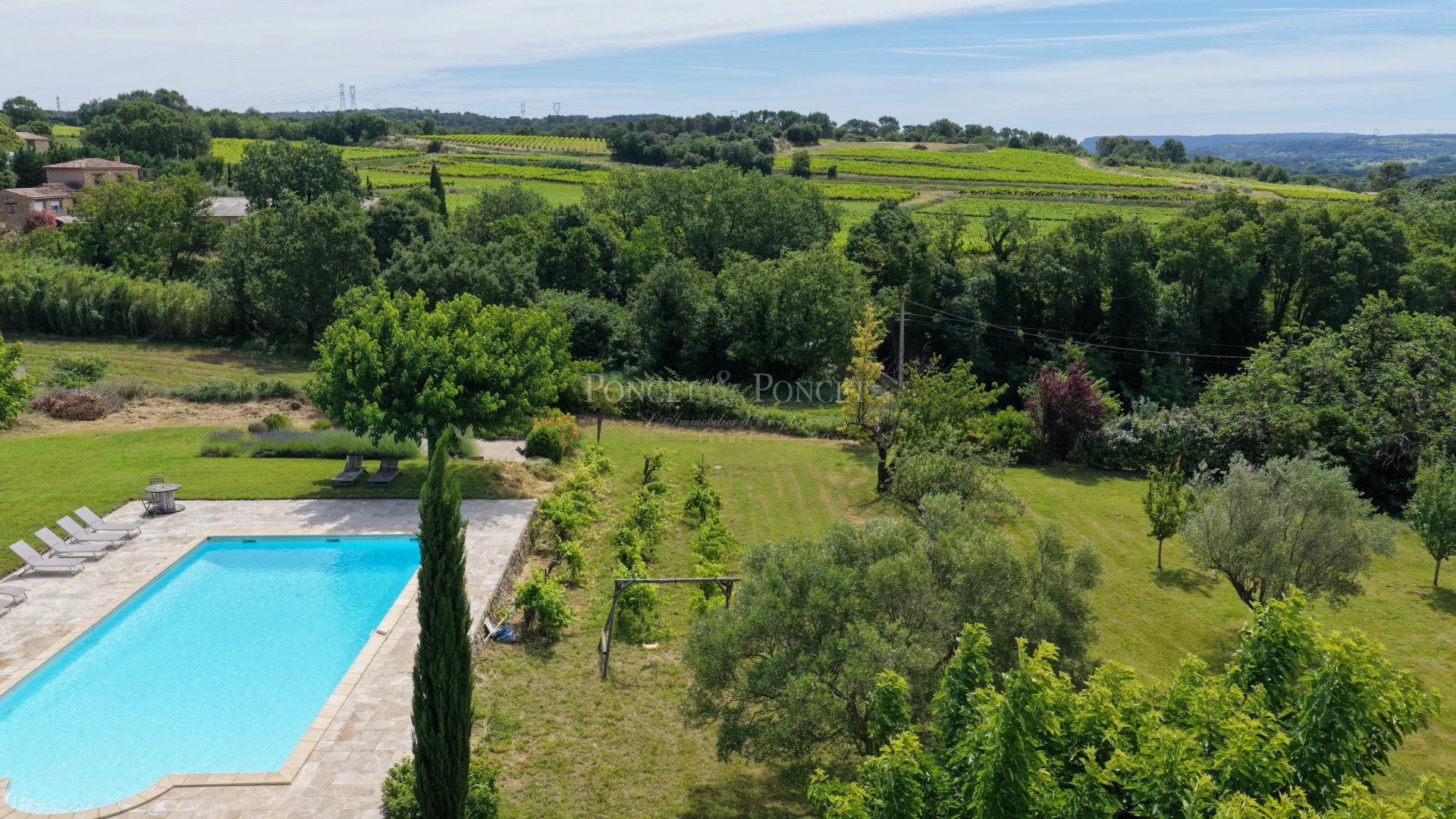 10 Bedroom Villa/Townhouse's Image 35