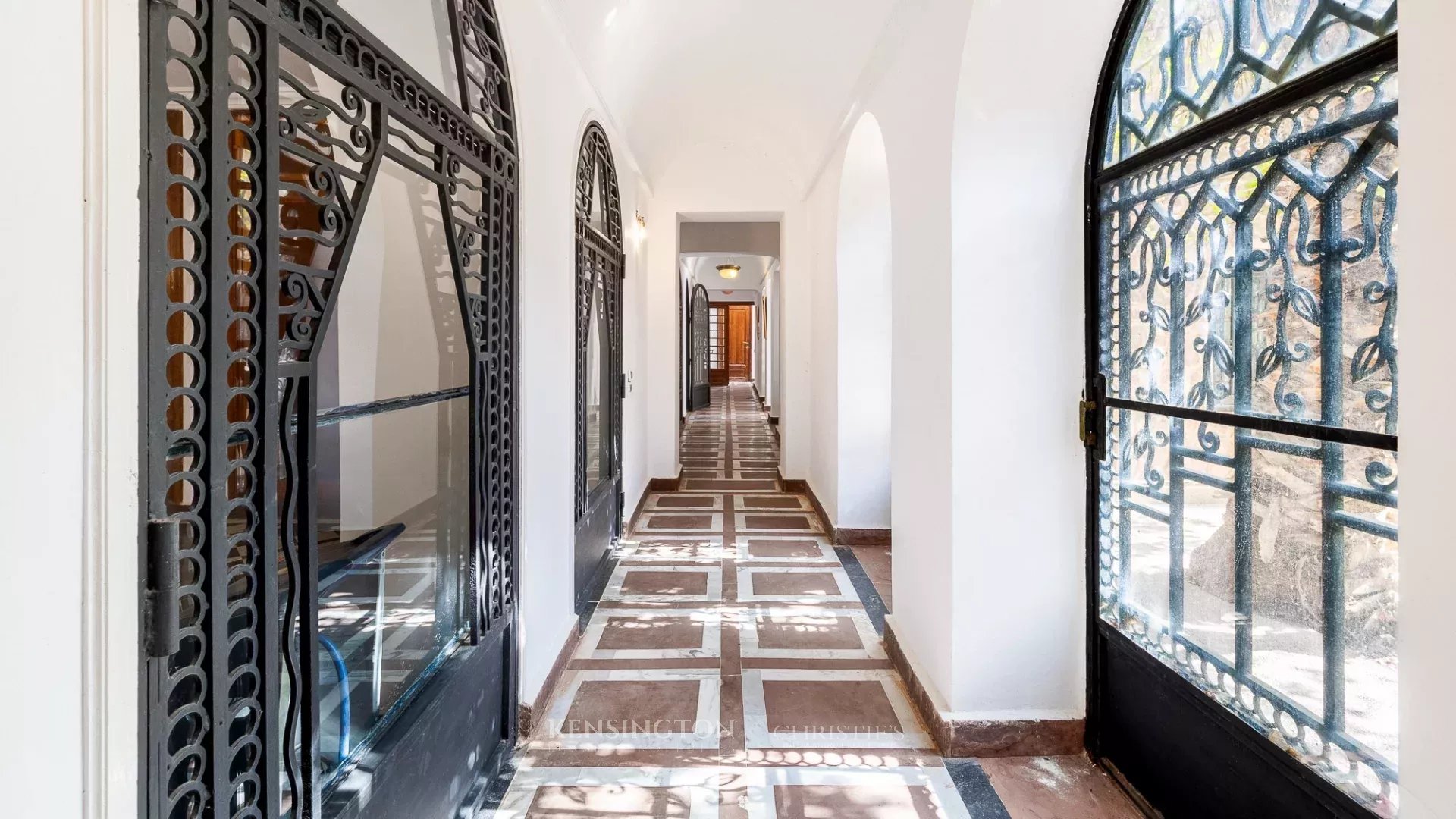 9 Bedroom Villa/Townhouse's Image 22