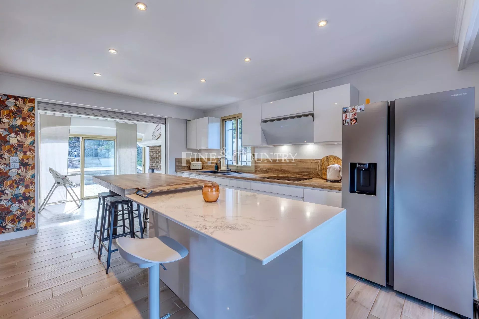 Photo of For sale  Villa in Valbonne - Panoramic view