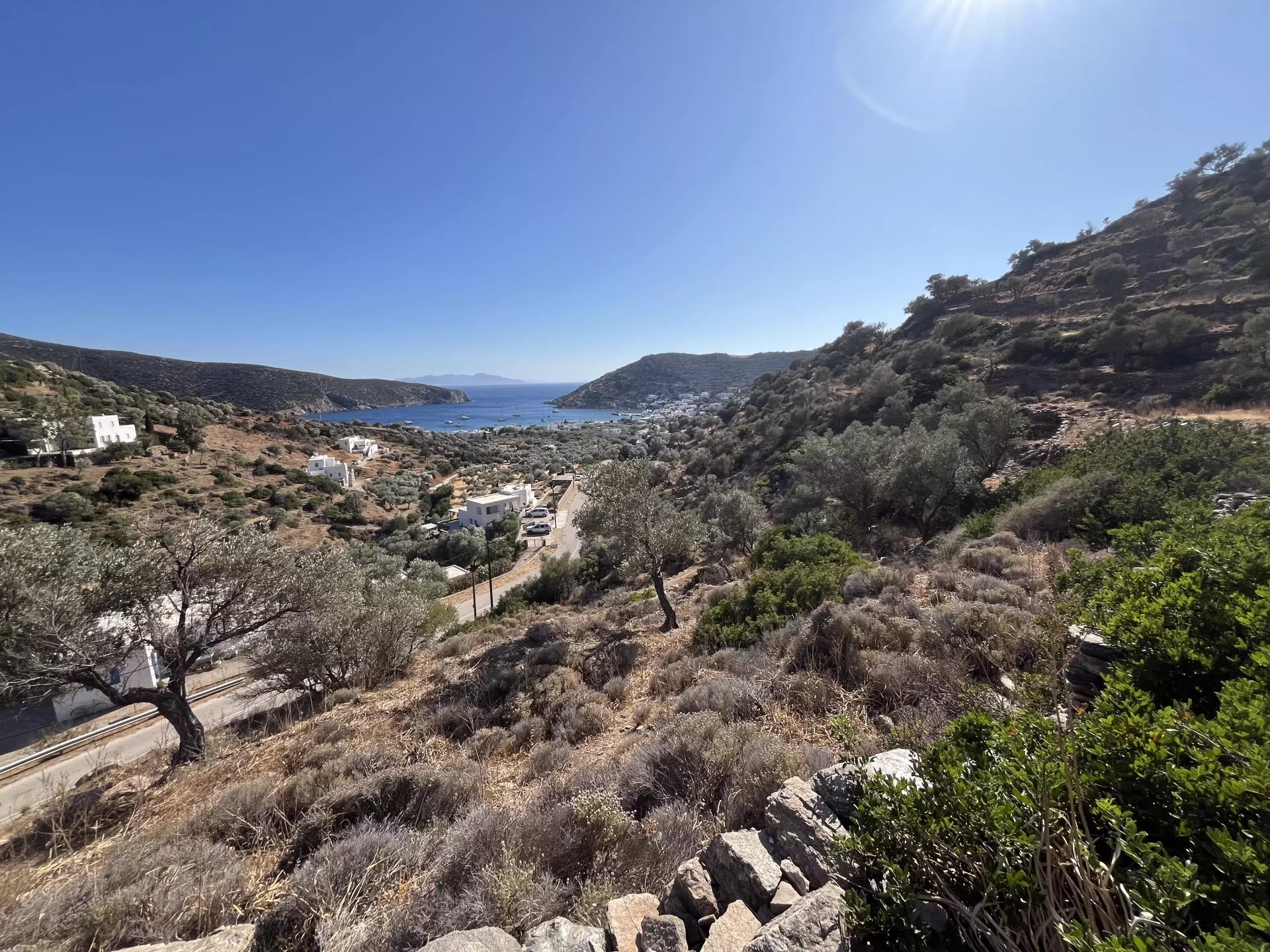 Exceptional Plot with Building Permit and Panoramic Sea Views – Vathy Bay, Sifnos