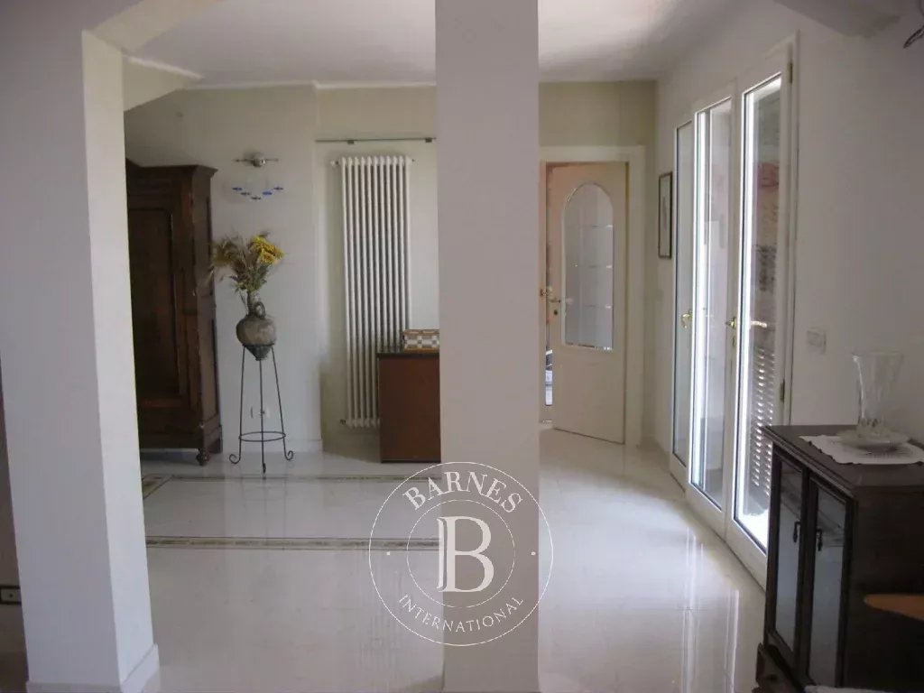 Villa Sanremo - picture 37