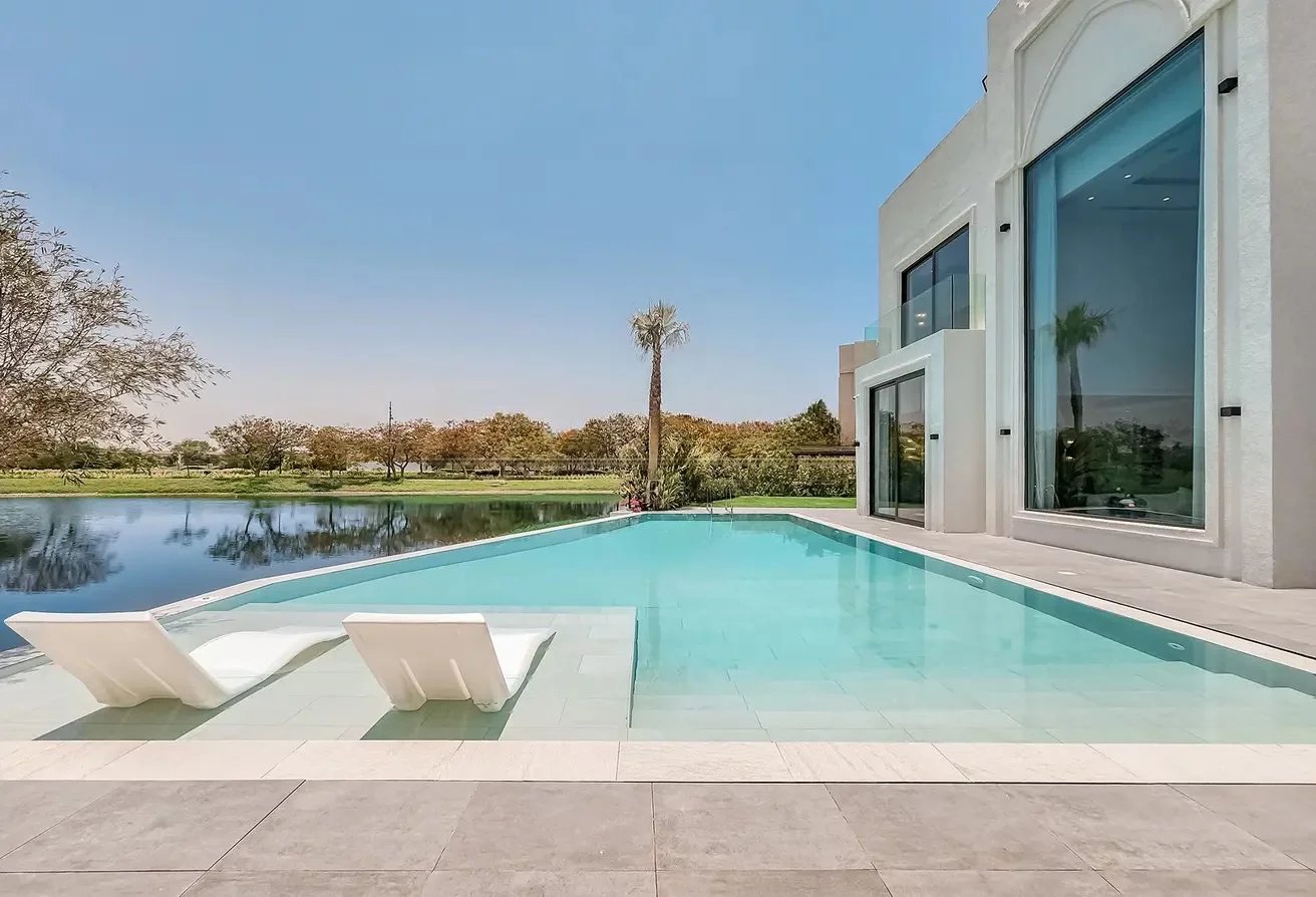 Fully Furnished 5-Bedroom Villa with Lake Views