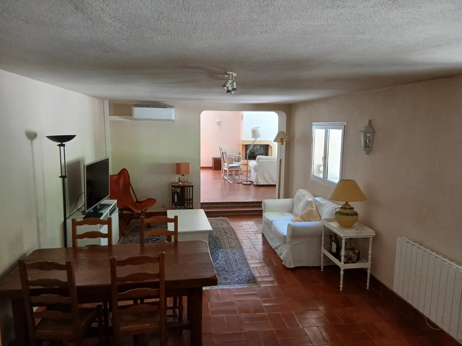Character property with Provençal charm