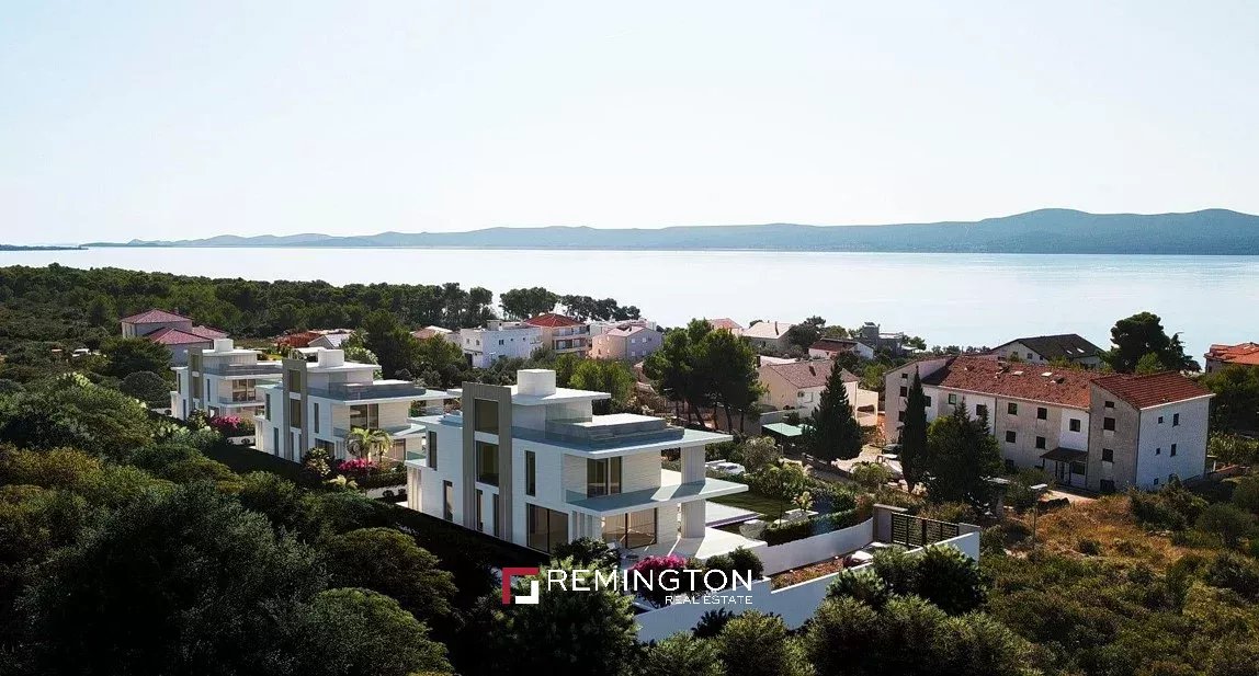 4 Bedroom Villa/Townhouse's Image 3
