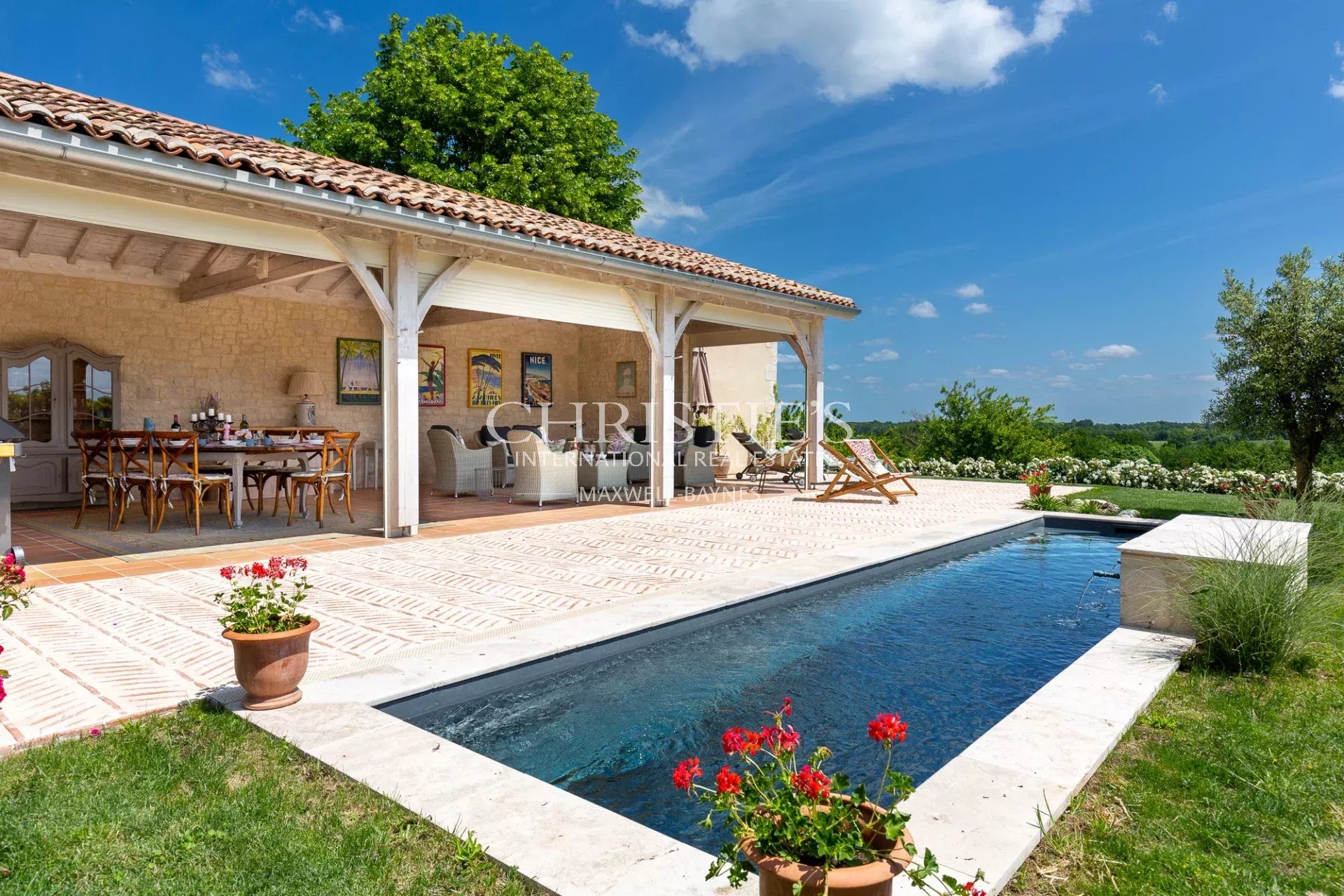 3 Bedroom Villa/Townhouse's Image 3