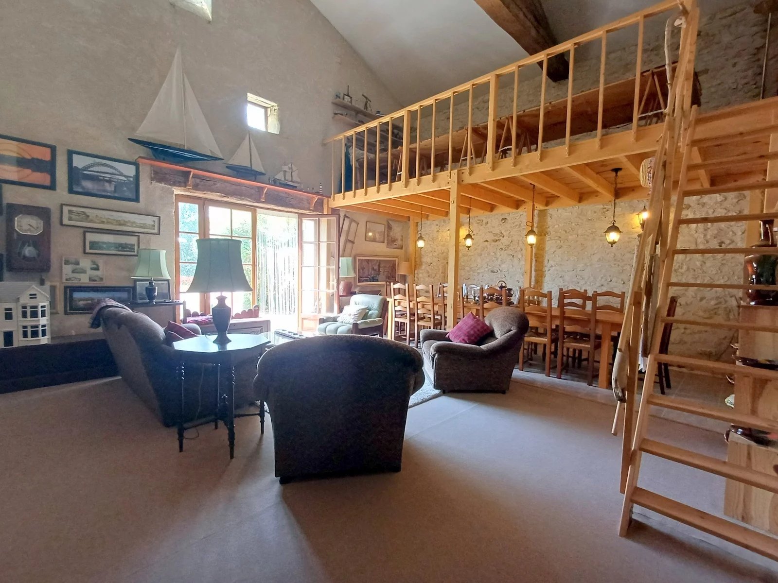 House in Nieul-le-Virouil - Image 2