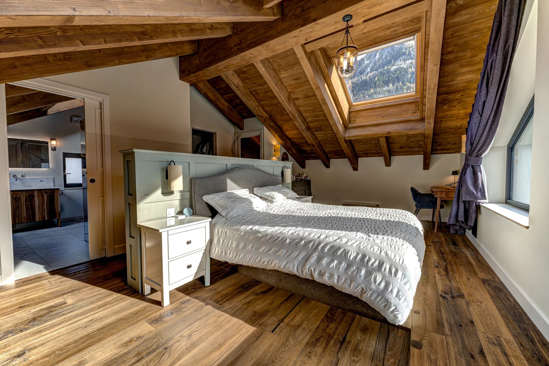 Photo of Fully renovated 4-bedroom maison de pays in Plaine des Praz, Chamonix