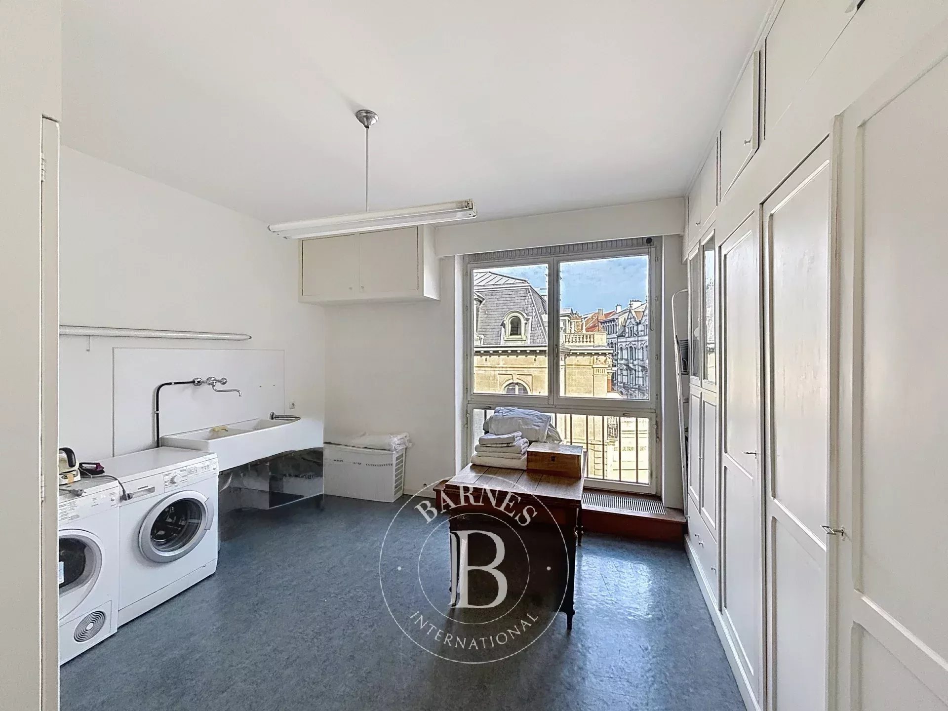 Ixelles - Luxurious apartment - 4 bedrooms - terrace - swimming pool