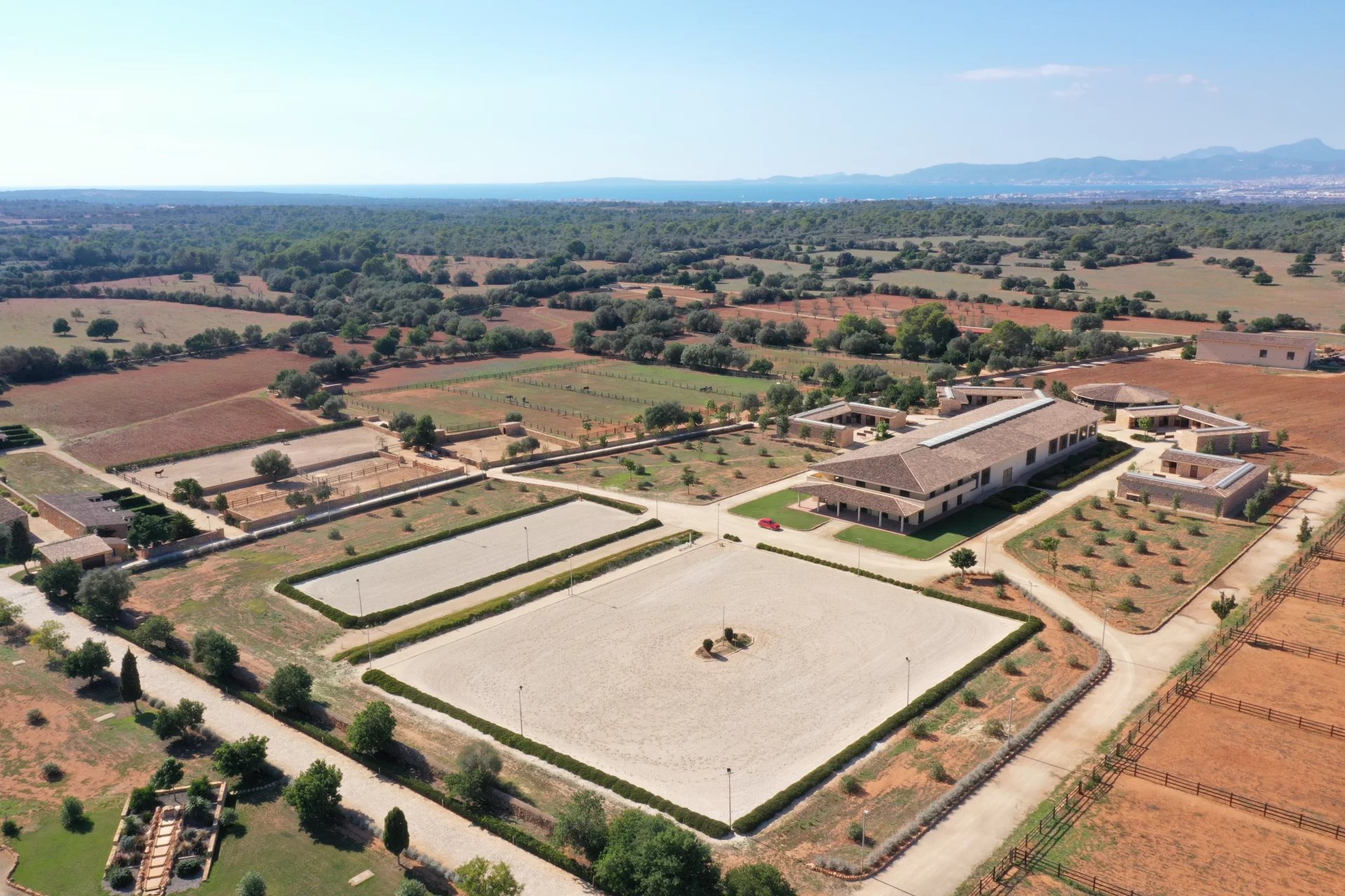 Exclusive Finca with Top Quality Horse Facilities