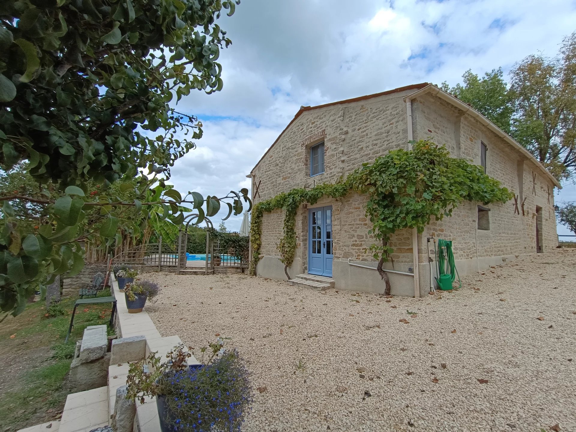 House in Maille - Image 2