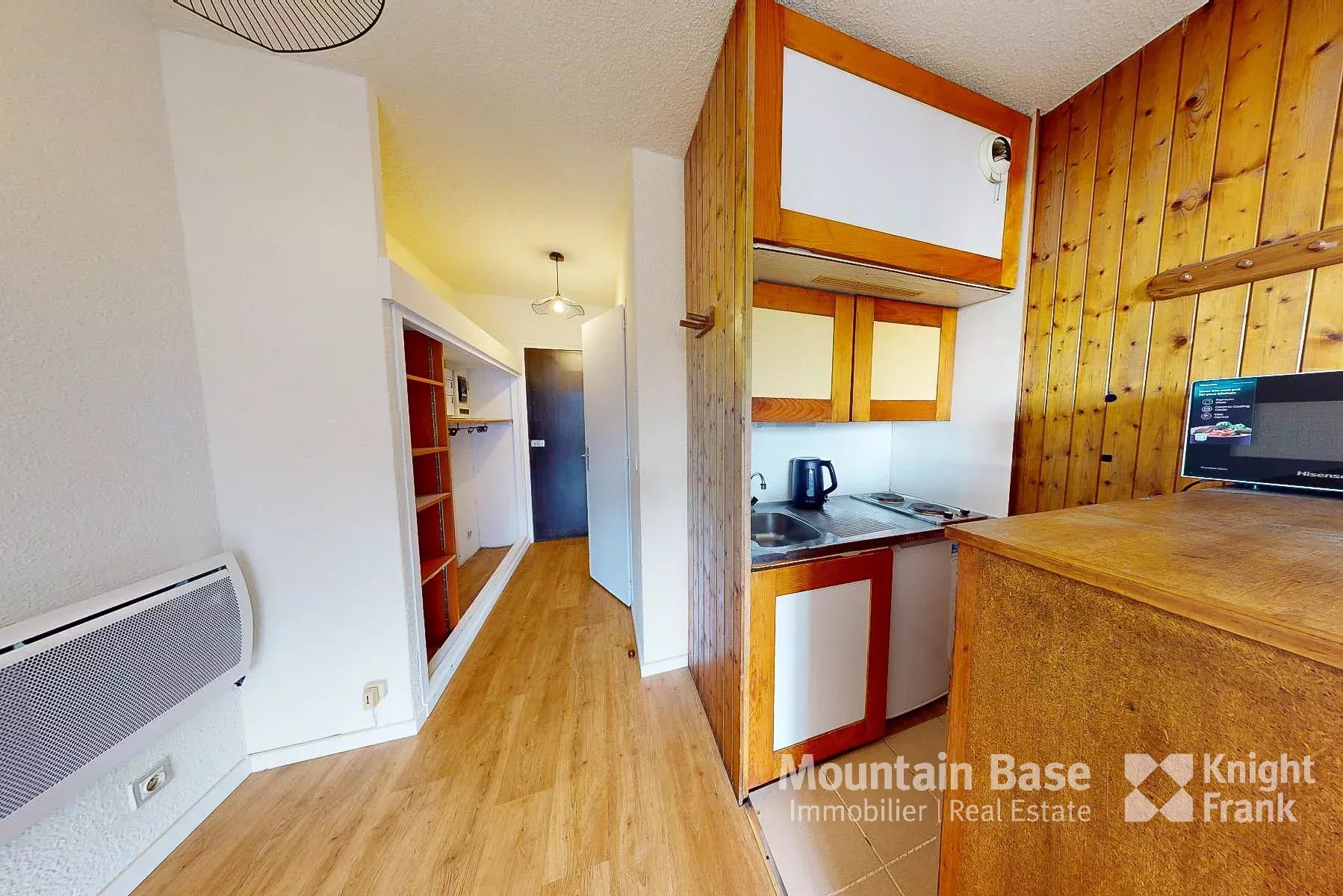 Photo of 4th floor studio apartment in Chamonix Sud with Mont Blanc views