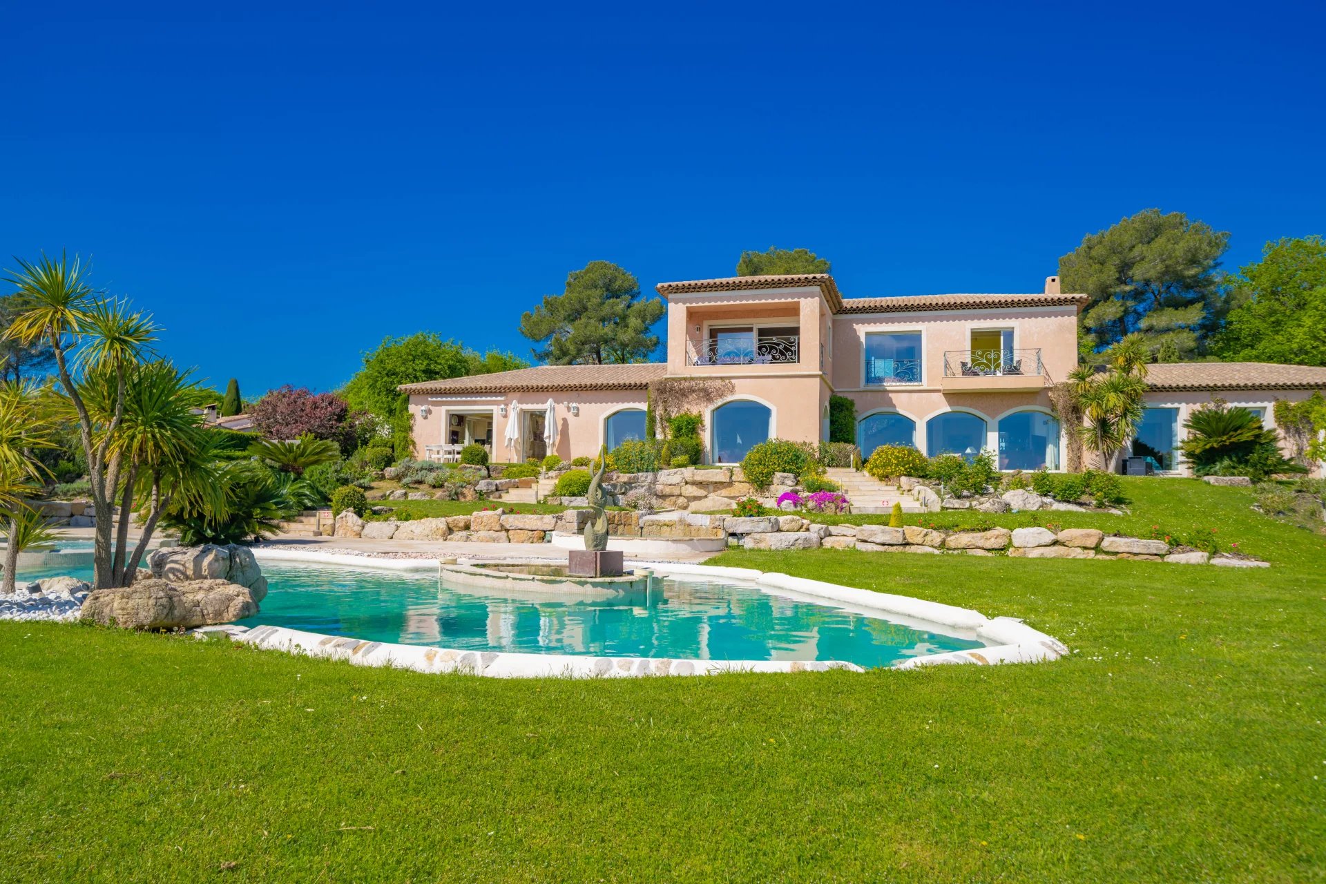 Maison à louer, 9 pièces, 780 m², Mougins