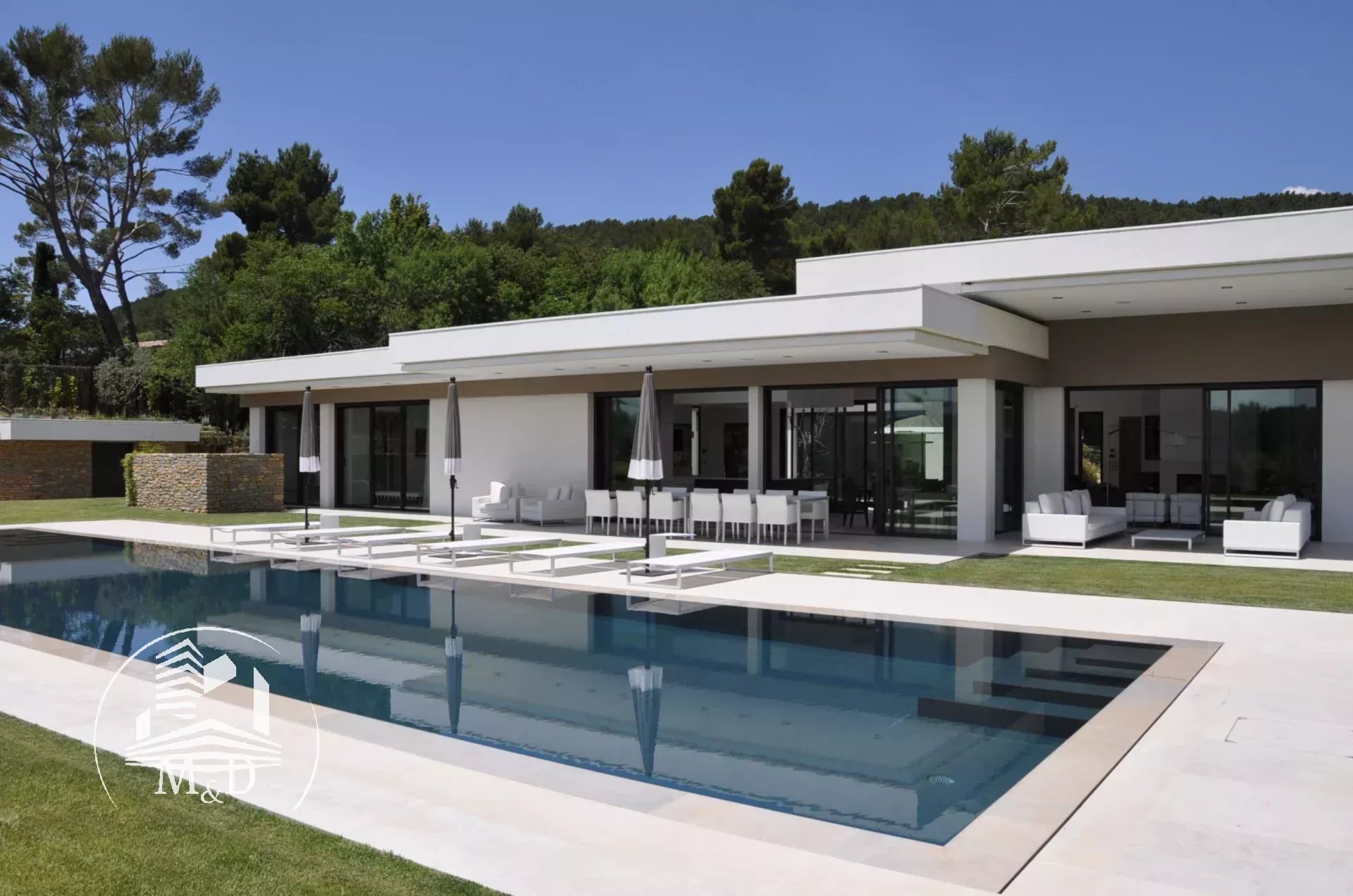 Agence immobilière de 