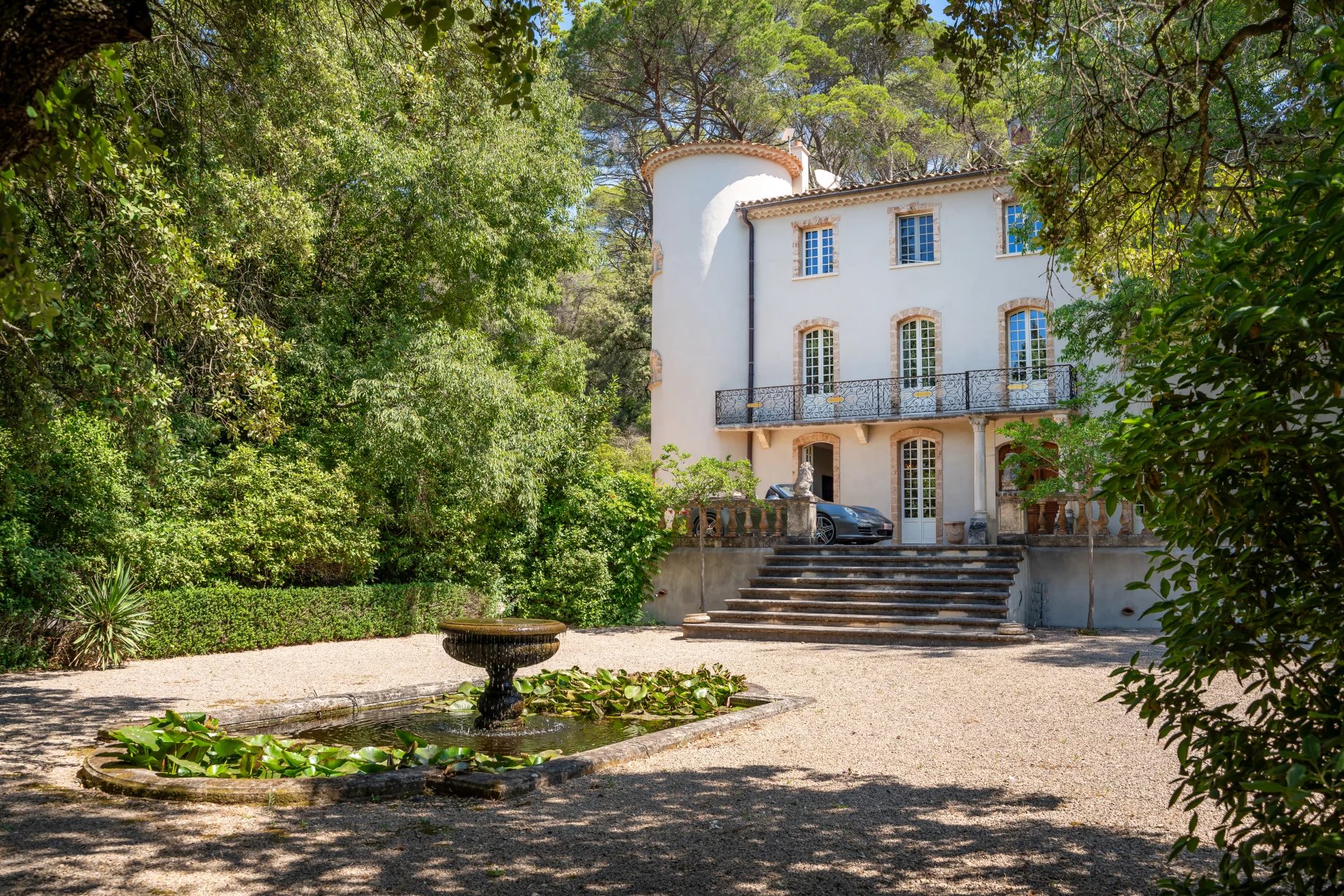 Sale Castle Lorgues