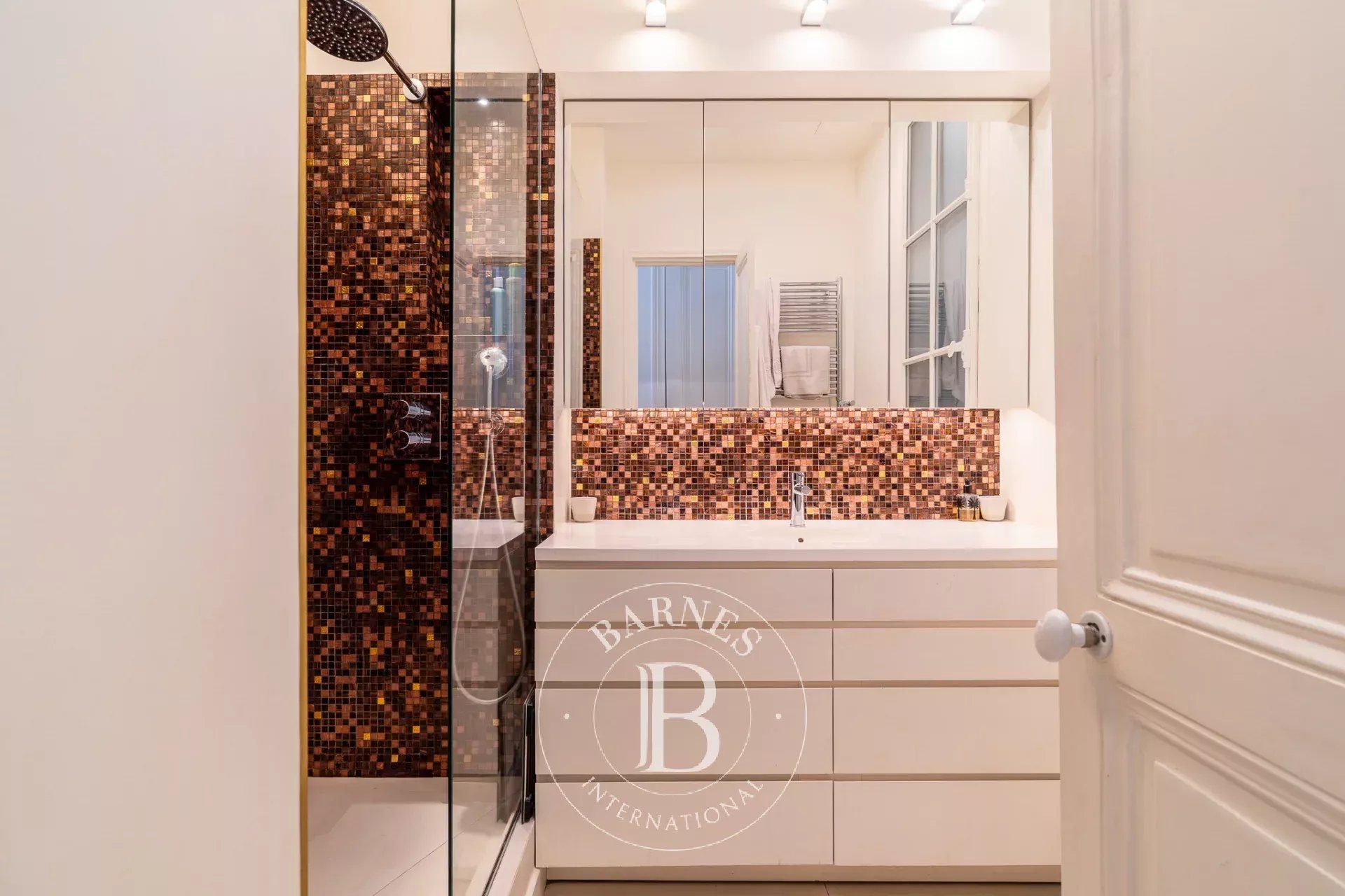 Paris  - Apartment 4 Bedrooms - picture 16