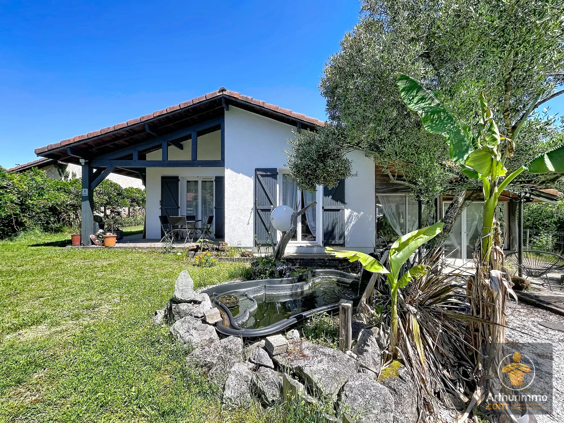 Maison - 4 pièces - 105 m²