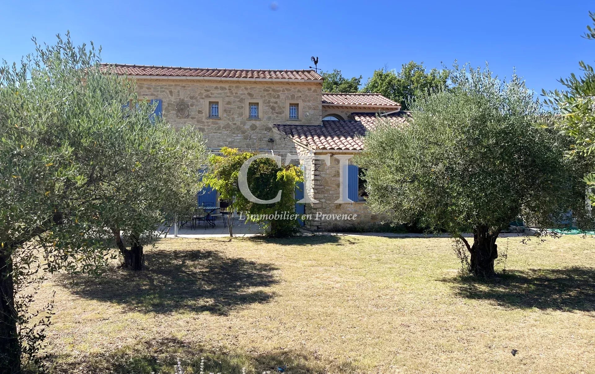 Agence immobilière de 