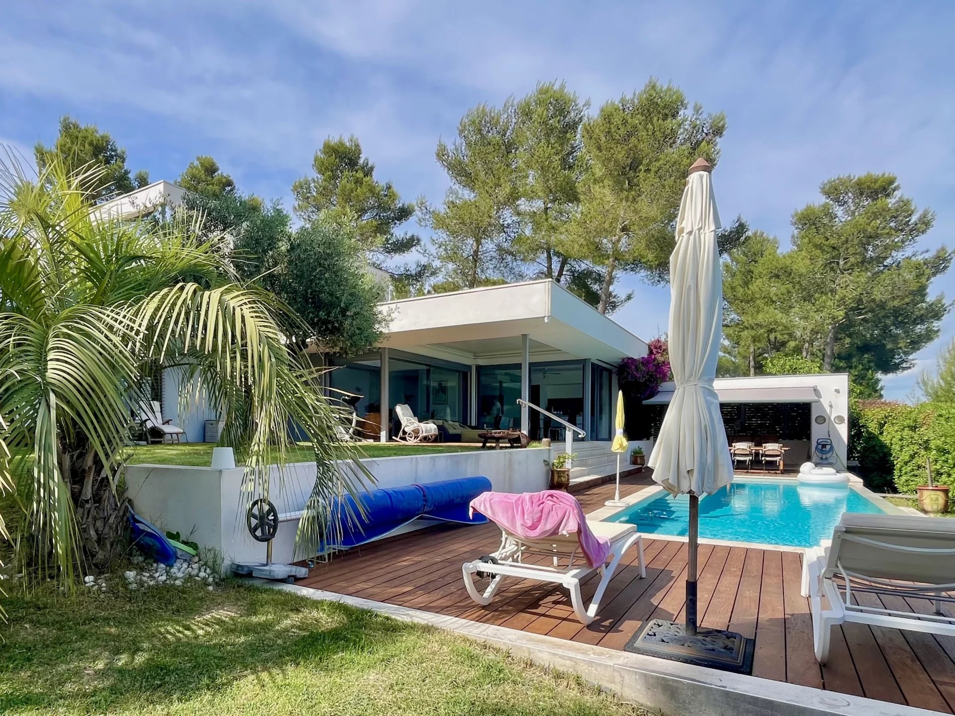 Agence immobilière de 