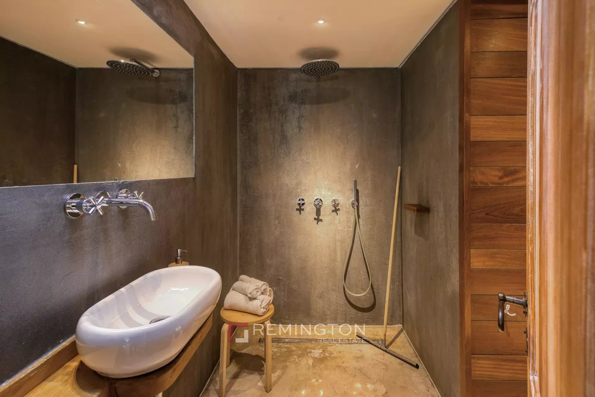 3 Bedroom Villa/Townhouse's Image 17