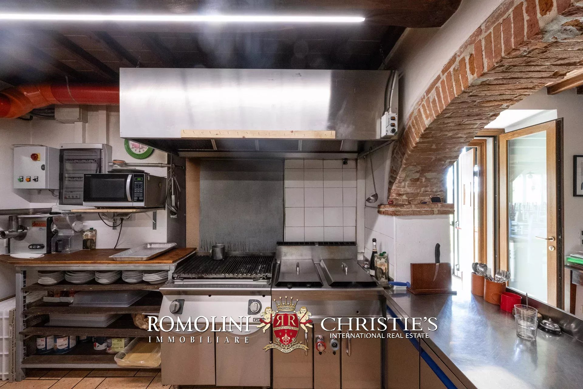 13 Bedroom Villa/Townhouse's Image 70
