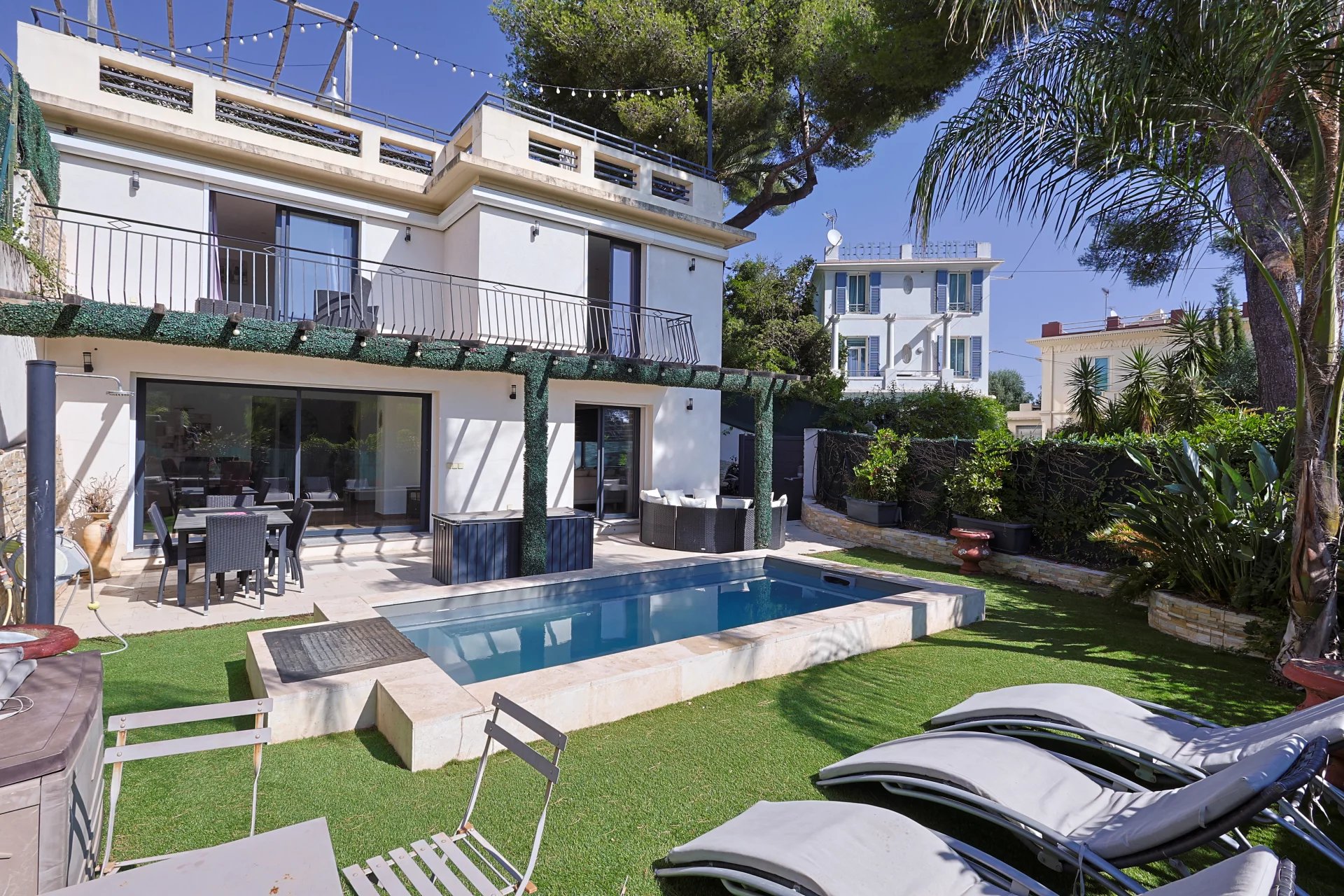 Très belle villa 5 pièces centre Cannes avec piscine et grande terrasse