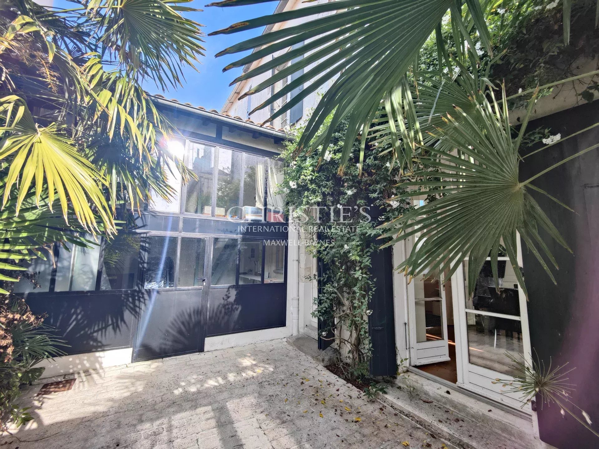 4 Bedroom Villa/Townhouse's Image 15