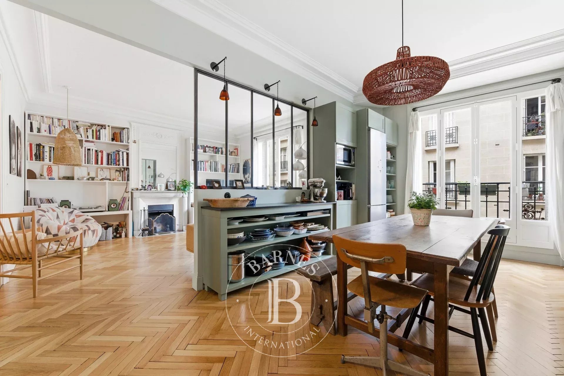 Apartment Paris 75018  -  ref 87090065 (picture 2)