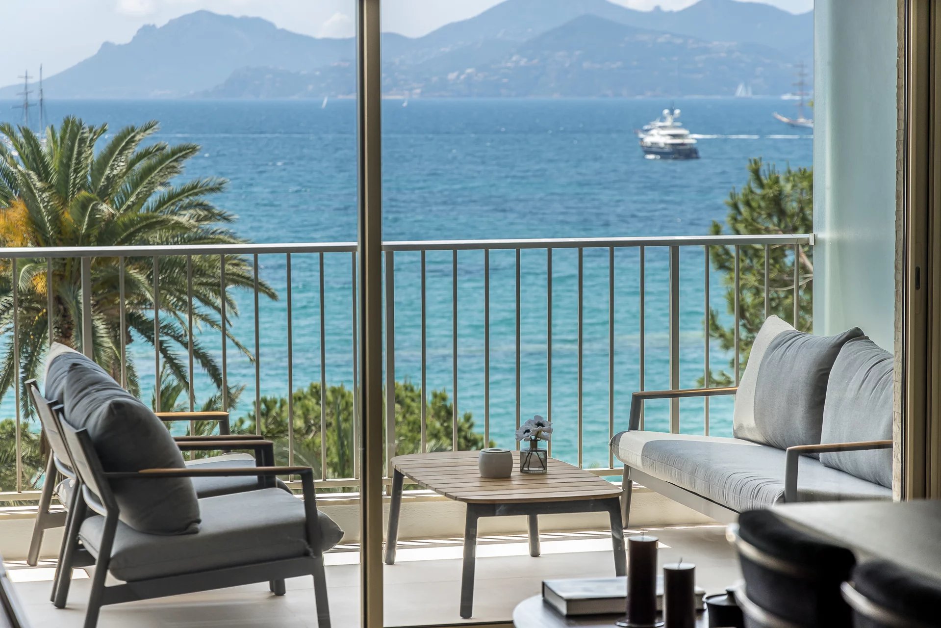 Sale Apartment Cannes Pointe Croisette