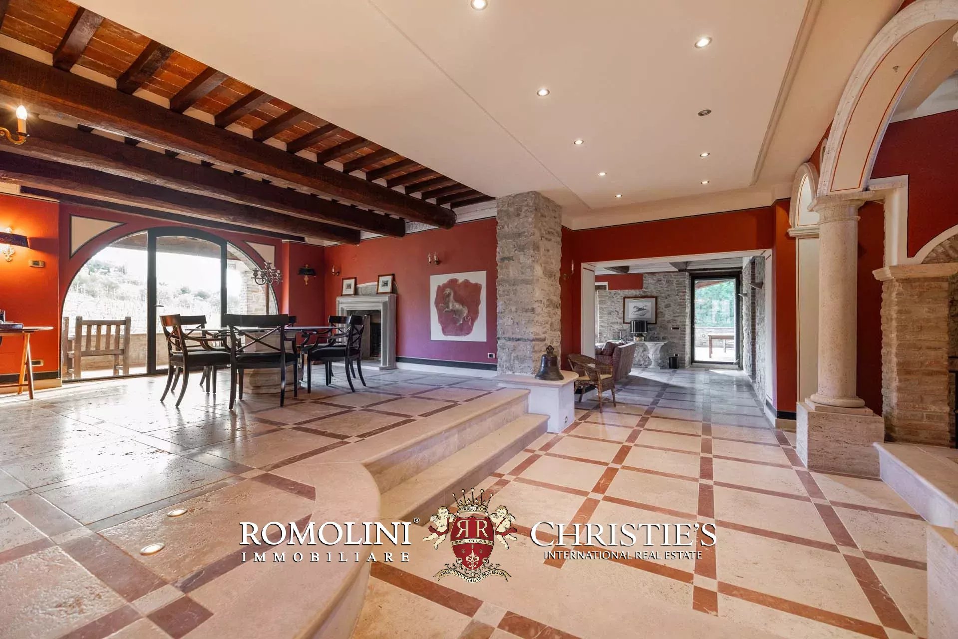10 Bedroom Villa/Townhouse's Image 64