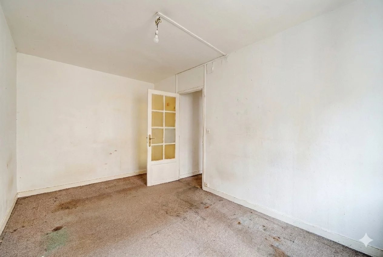 2 PIÈCES / À RAFRAICHIR / 93210 SAINT-DENIS - Image 1