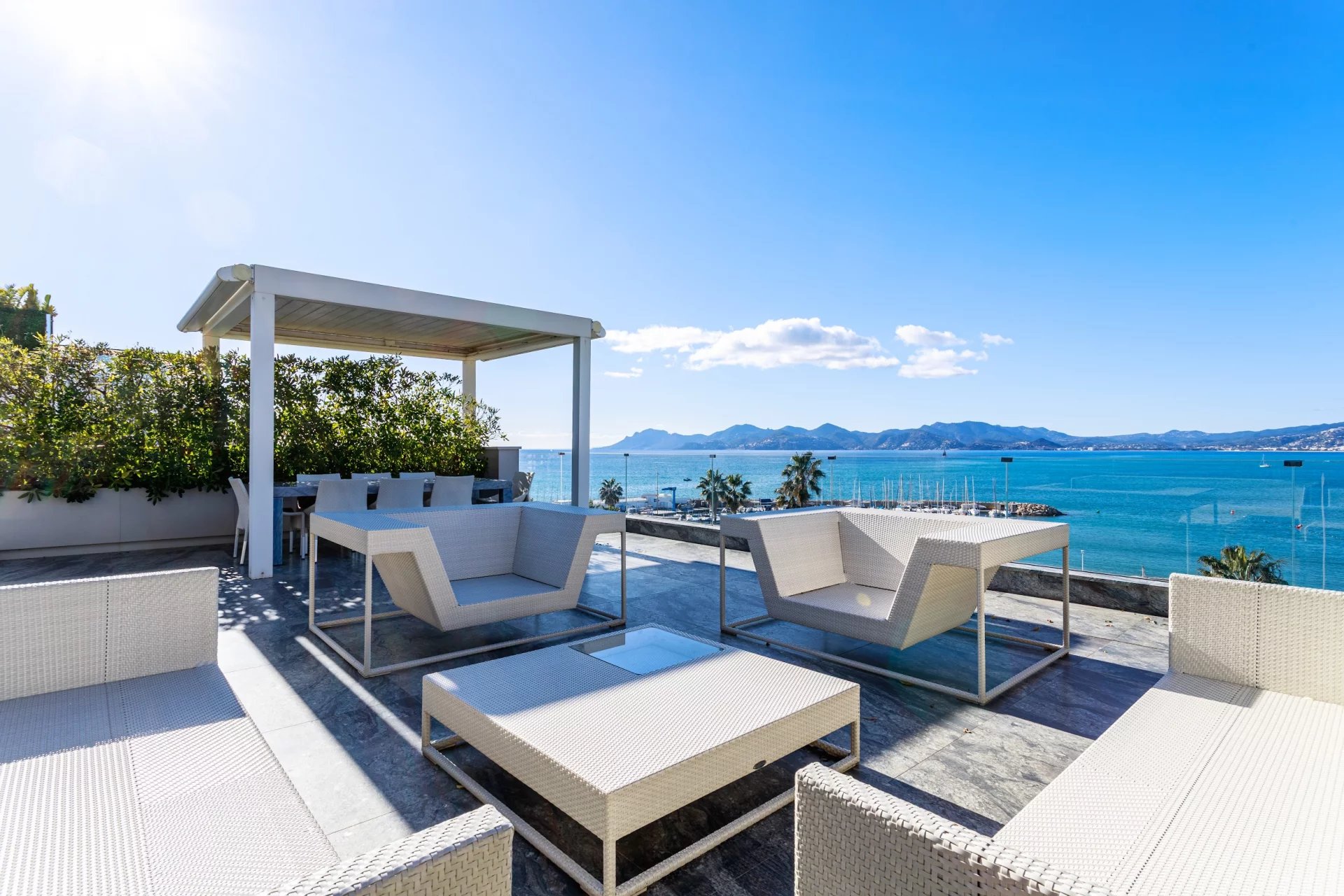 CANNES – POINTE CROISETTE / PALM BEACH