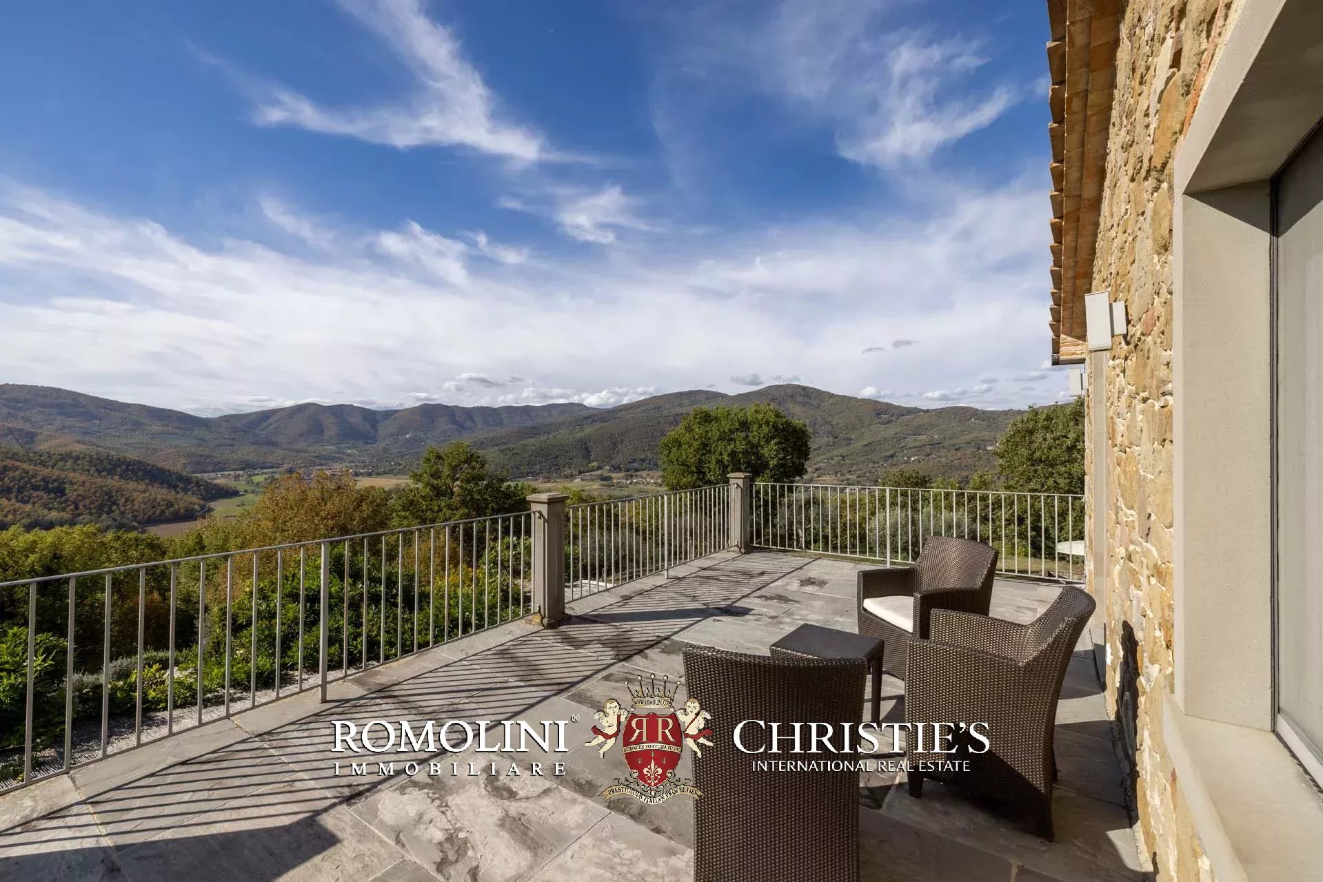 7 Bedroom Villa/Townhouse's Image 64